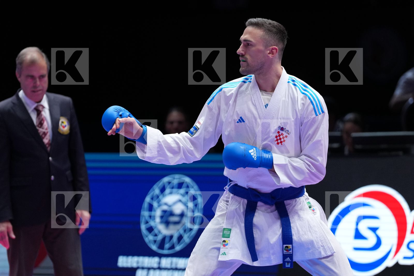 CHOBOTAR VALERII (UKRAINE) vs KVESIC IVAN (CROATIA) in Male Kumite -84 Kg - Final Bout