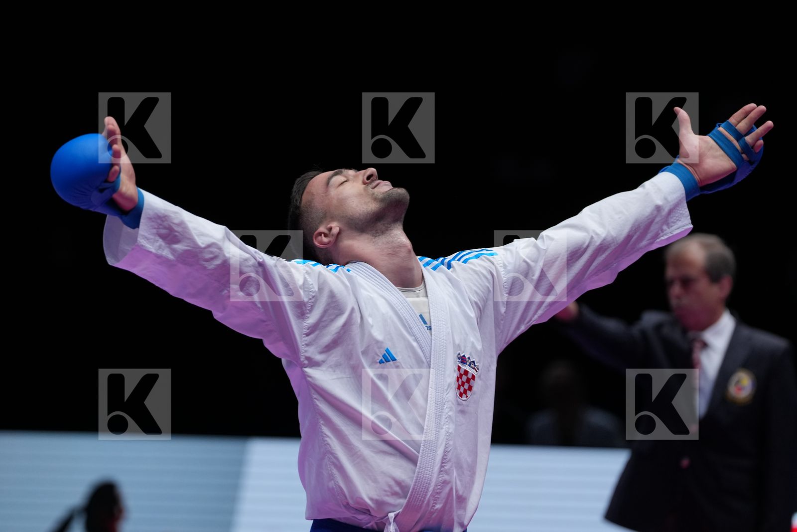 CHOBOTAR VALERII (UKRAINE) vs KVESIC IVAN (CROATIA) in Male Kumite -84 Kg - Final Bout