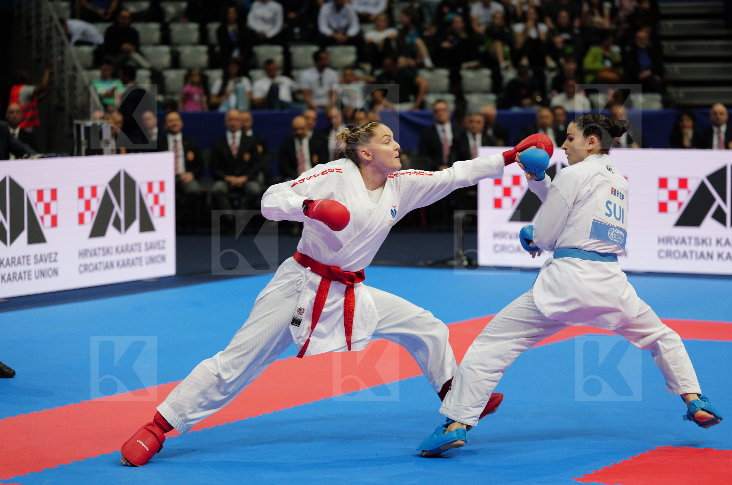 AGIER ALIZEE (FRANCE) vs QUIRICI ELENA (SWITZERLAND) in Female Kumite -68 Kg - Final bout