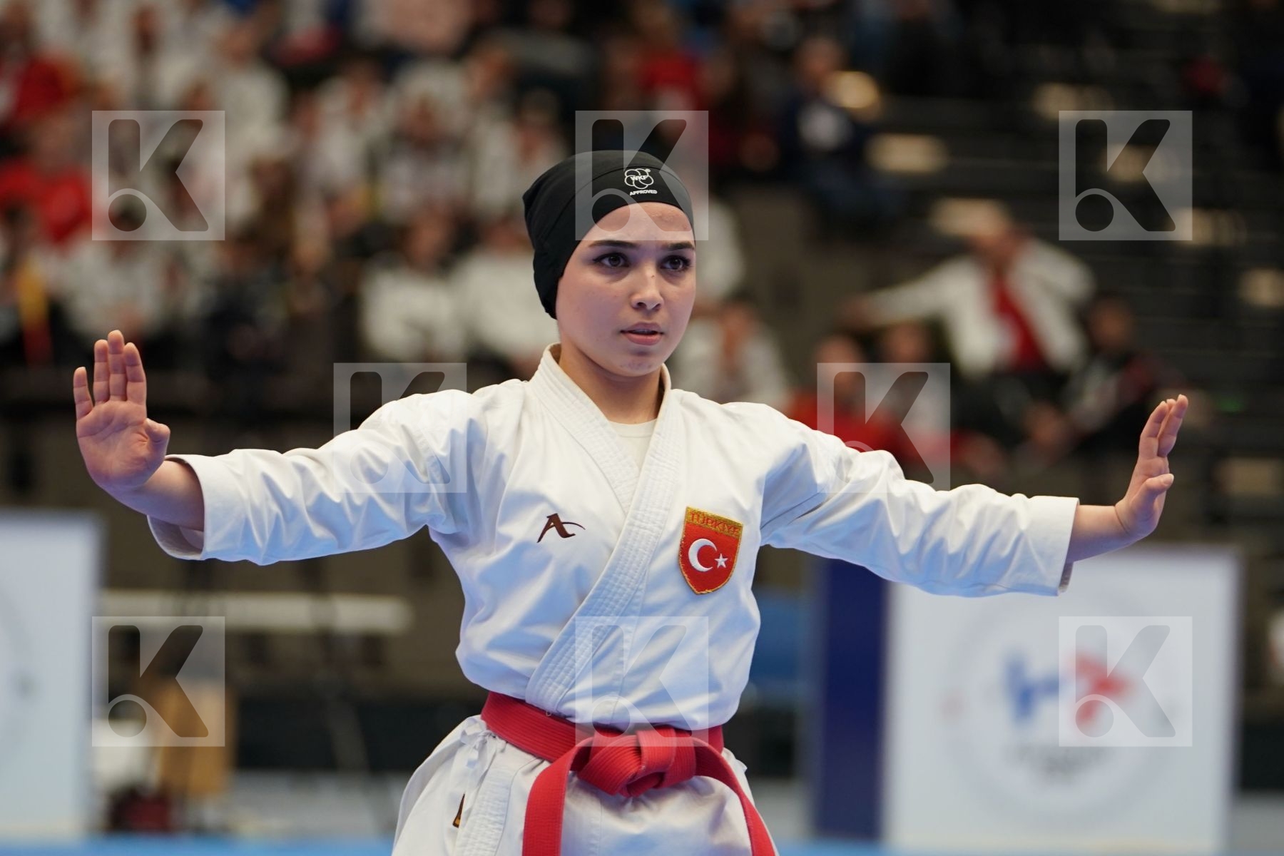COLAK KEYDA NUR (TURKEY) in Junior Kata Female - Final bout