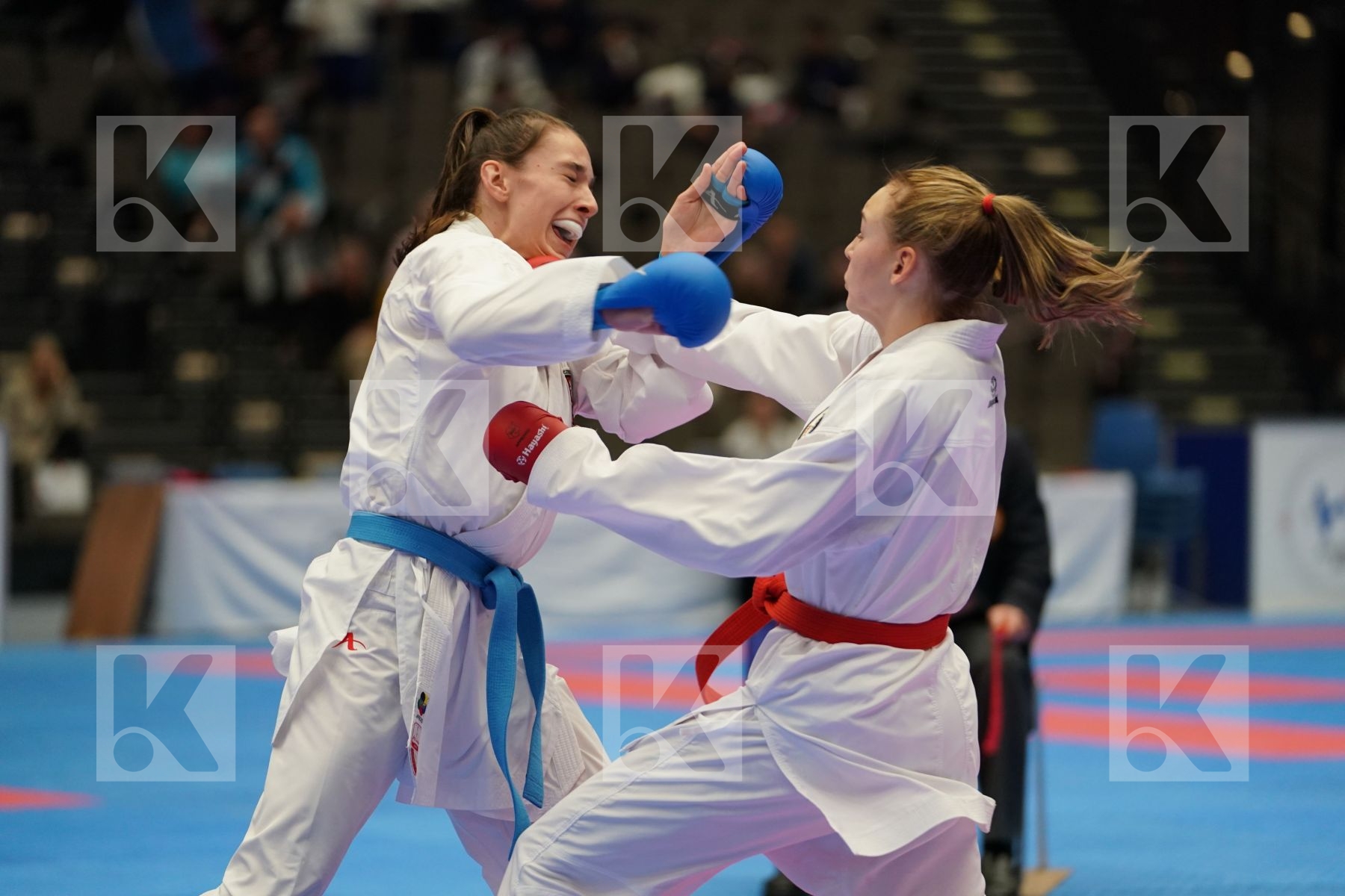 DEVIGILI HANNA (AUSTRIA) vs MUZIKAROVA KLARA (CZECH REPUPLIC) in Cadet Kumite Female 54+ Kg - Final bout