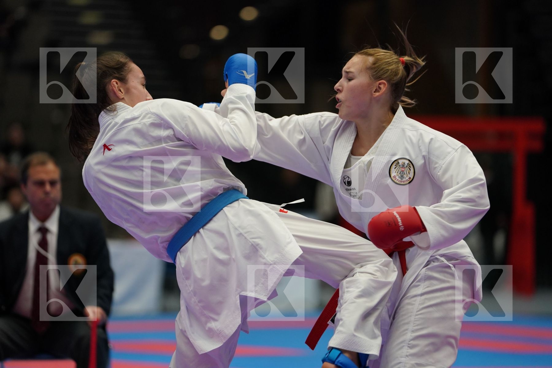 DEVIGILI HANNA (AUSTRIA) vs MUZIKAROVA KLARA (CZECH REPUPLIC) in Cadet Kumite Female 54+ Kg - Final bout