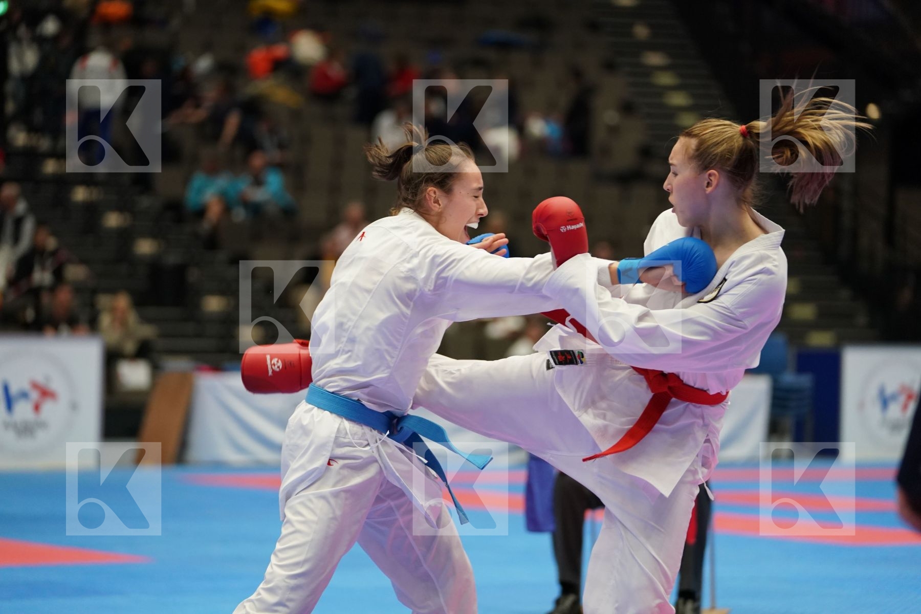 DEVIGILI HANNA (AUSTRIA) vs MUZIKAROVA KLARA (CZECH REPUPLIC) in Cadet Kumite Female 54+ Kg - Final bout