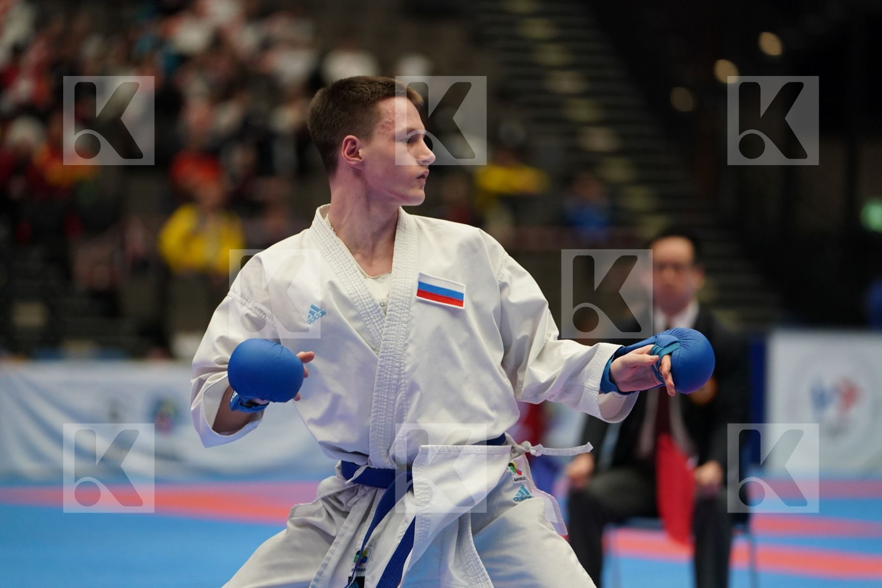 NGUYEN HOANG AN (HUNGARY) vs TALDYKIN VLADISLAV (RUSSIAN FEDERATION) in Junior Kumite Male Ð 68 Kg - Final bout