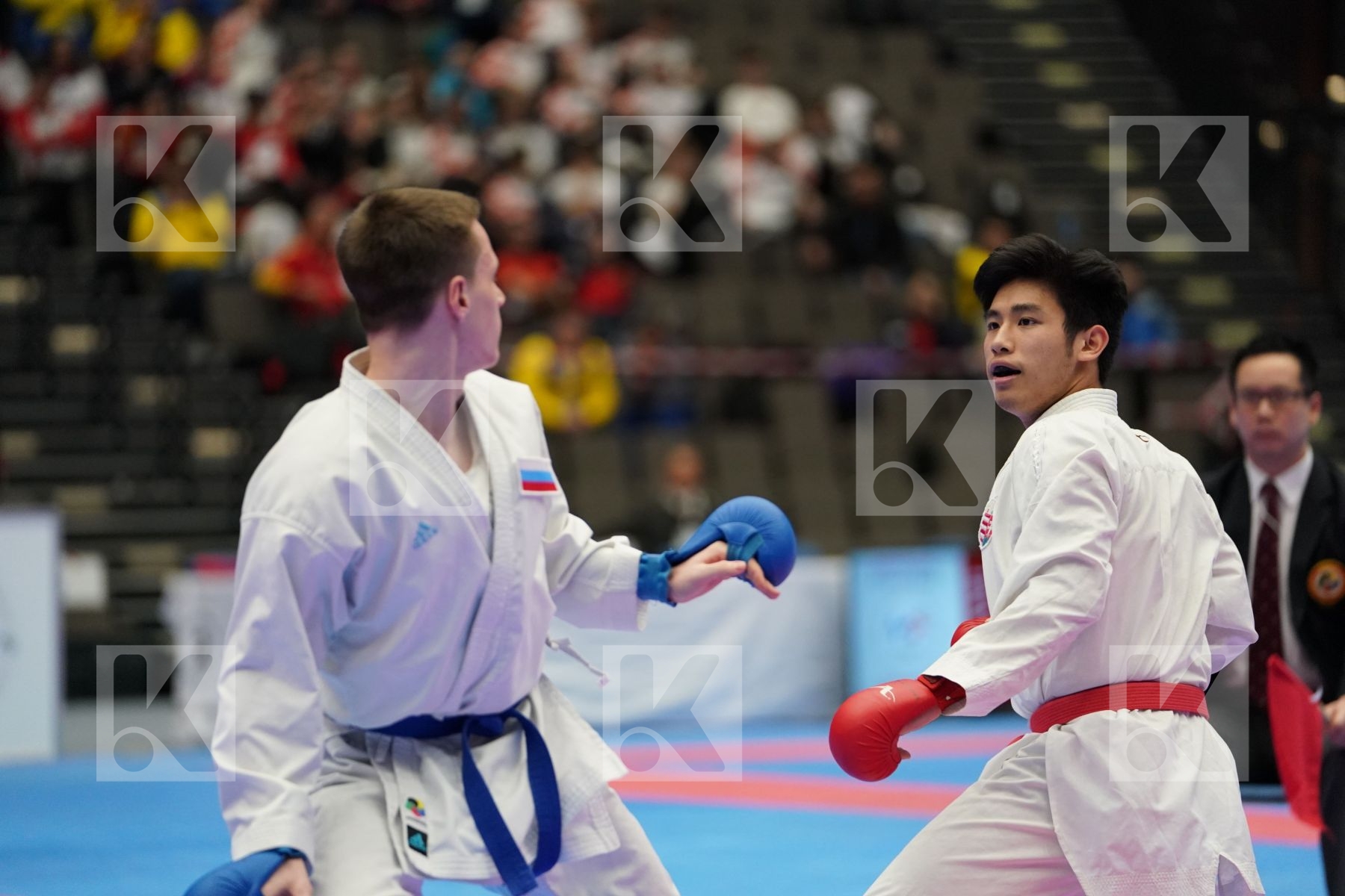 NGUYEN HOANG AN (HUNGARY) vs TALDYKIN VLADISLAV (RUSSIAN FEDERATION) in Junior Kumite Male Ð 68 Kg - Final bout