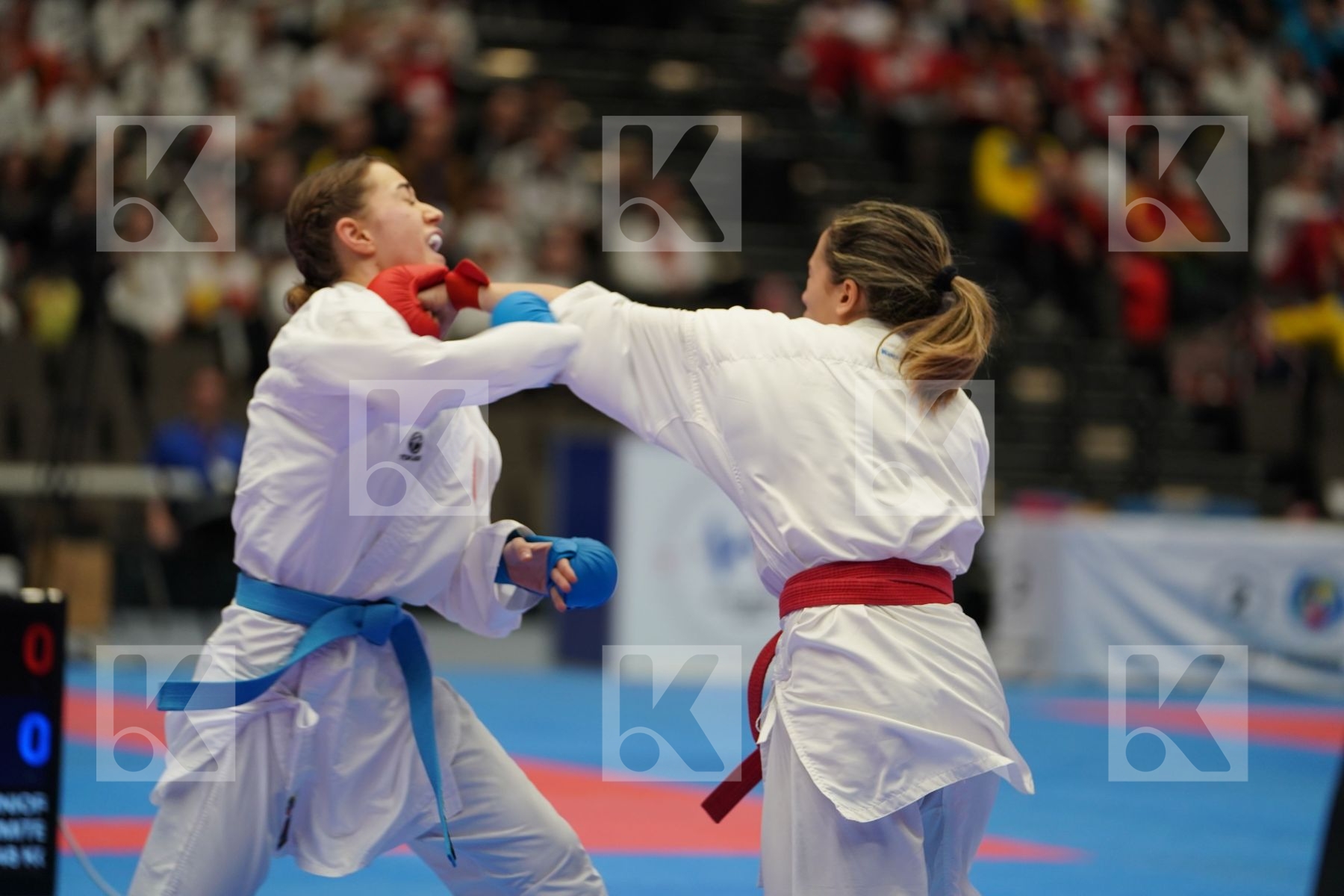 AGUS ASIA (ITALY) vs VOEGELIN FLORENCE (SWITZERLAND) in Junior Kumite Female -48 Kg - Final bout