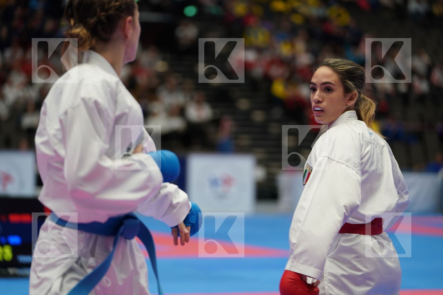 AGUS ASIA (ITALY) vs VOEGELIN FLORENCE (SWITZERLAND) in Junior Kumite Female -48 Kg - Final bout