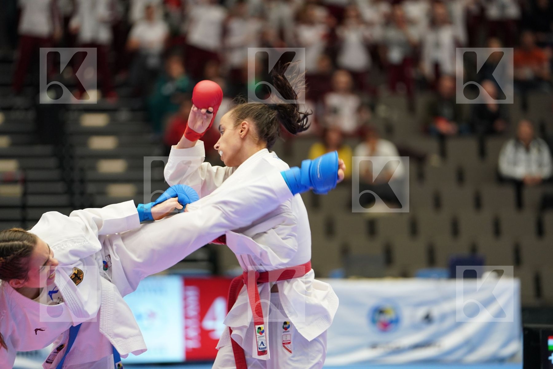 ILANKOVIC ALEKSANDRA (HUNGARY) vs AUGEL JILL (GERMANY) in Junior Kumite Female -53Kg - Final bout