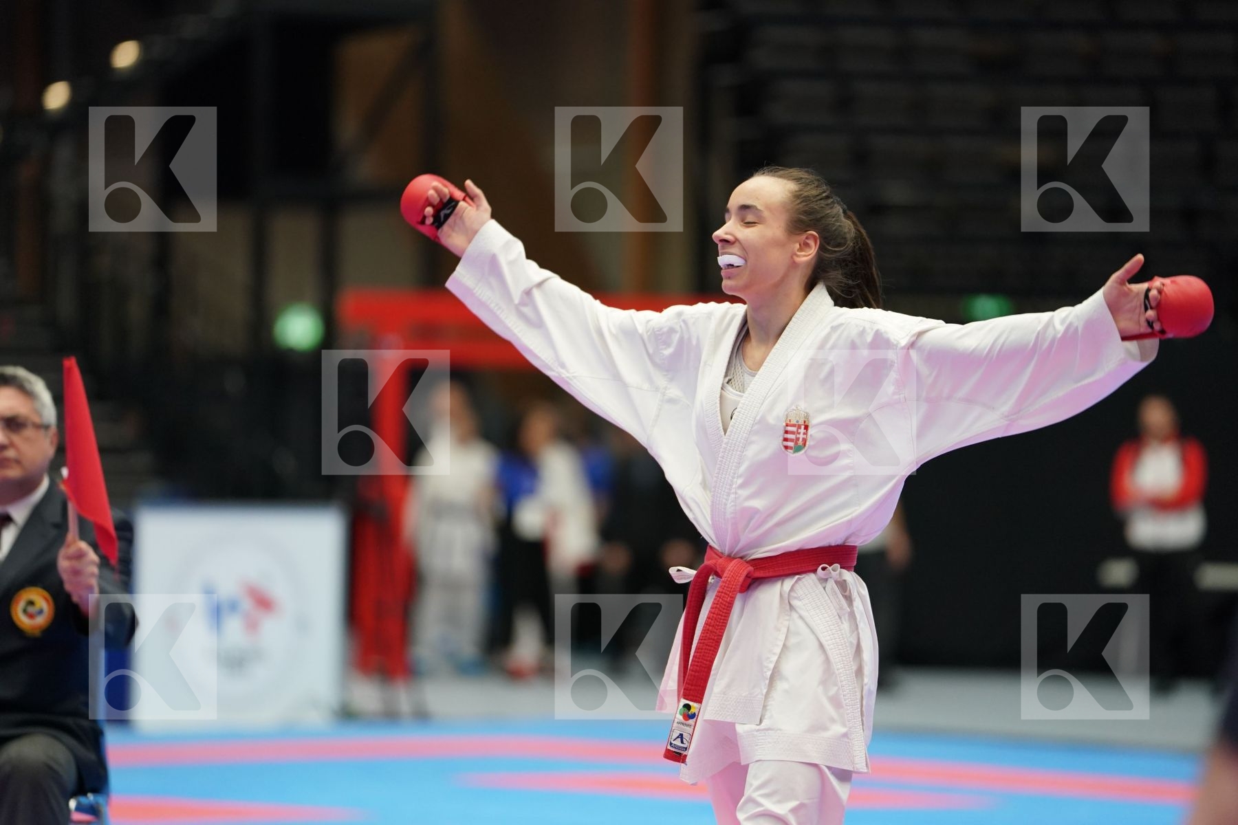 ILANKOVIC ALEKSANDRA (HUNGARY) vs AUGEL JILL (GERMANY) in Junior Kumite Female -53Kg - Final bout