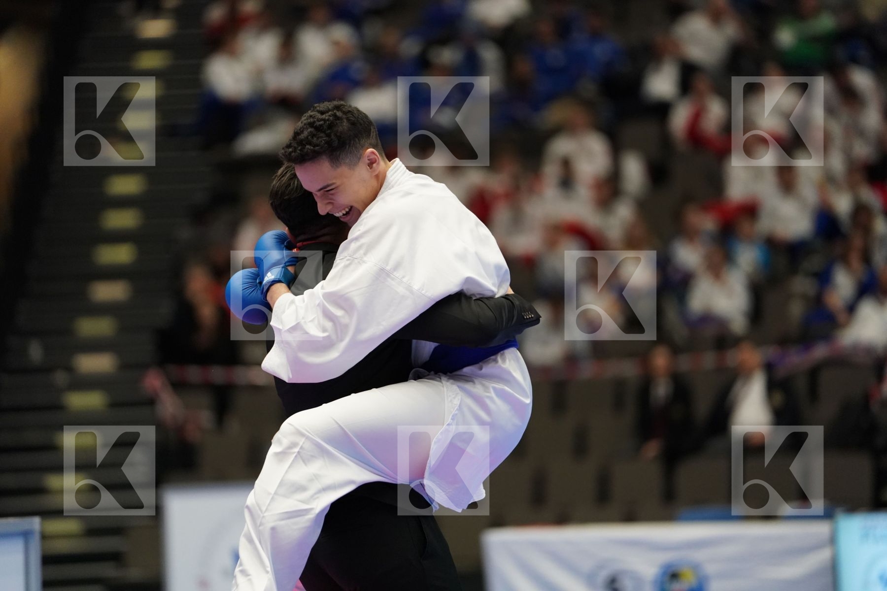 HOUNIFA ILIAS (BELGIUM) vs ABDESSELEM RAYBAK (FRANCE) in Junior Kumite Male Ð 76 Kg - Final bout