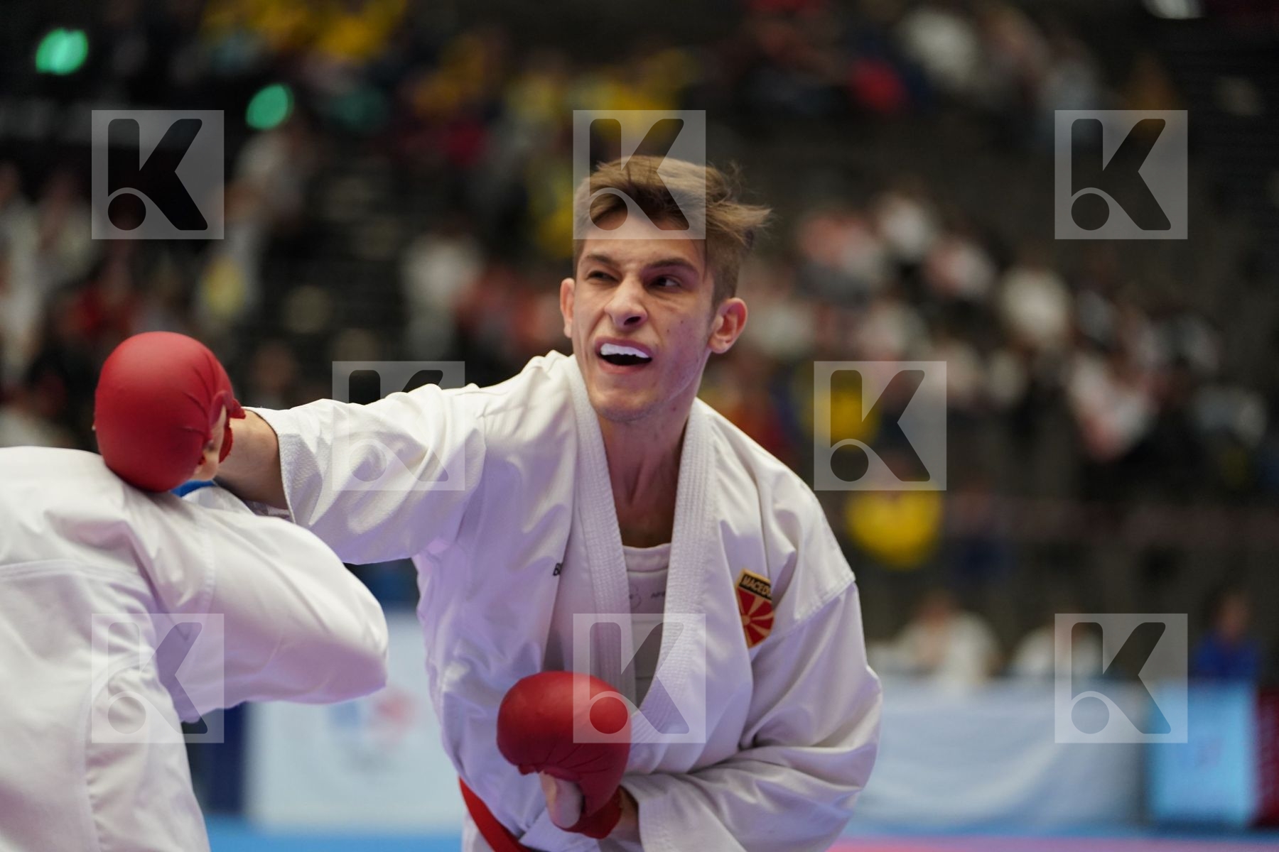 PETKOV GLIGOR (FYR OF MACEDONIA) vs CREAN CHRISTOPHER MC CARTHY (IRELAND) in Junior Kumite Male 76 + Kg - Final bout