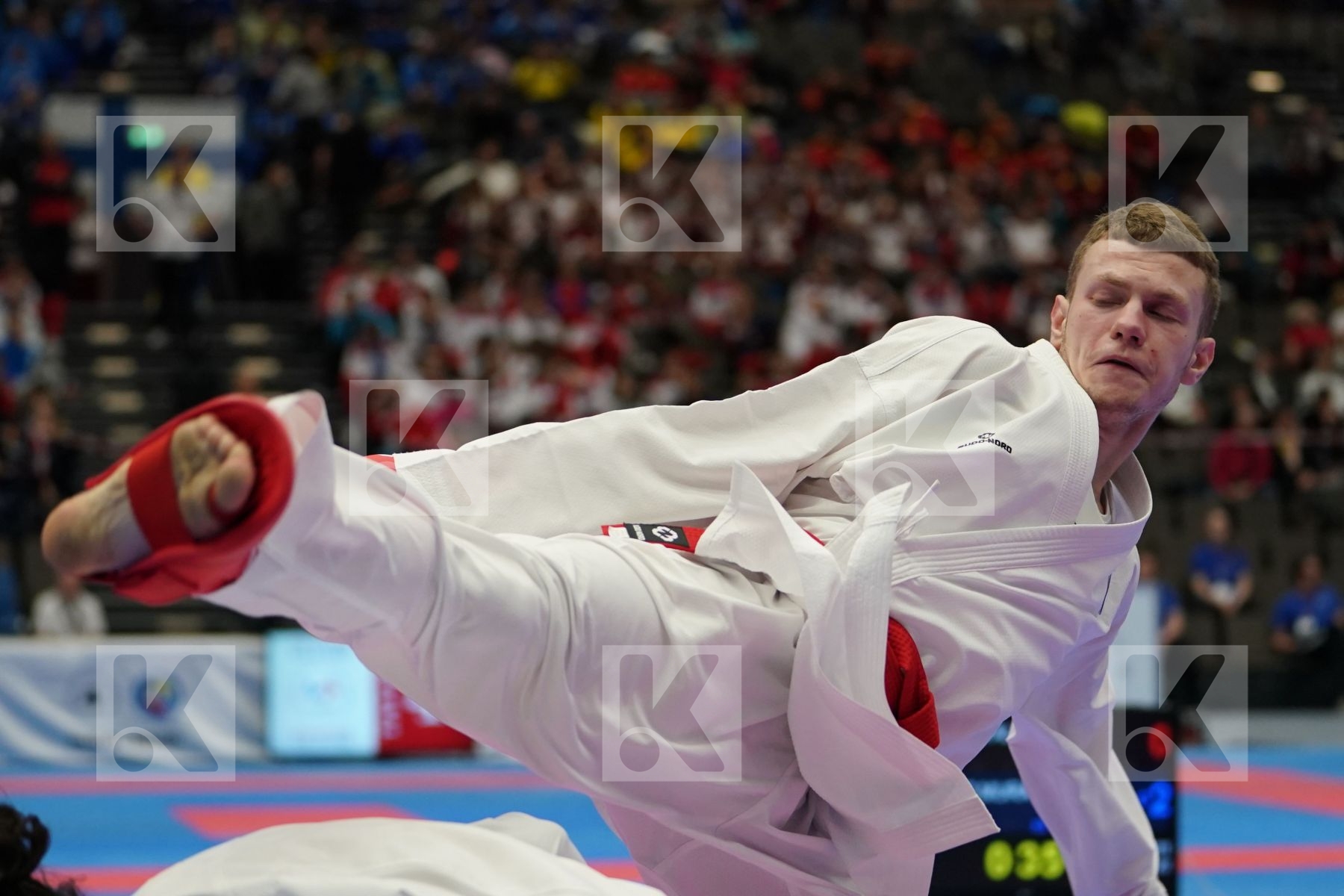 NAIDA VALENTYN (UKRAINE) vs DENIZ MURATCAN (TURKEY) in Under 21 Kumite Male -67 Kg - Final bout