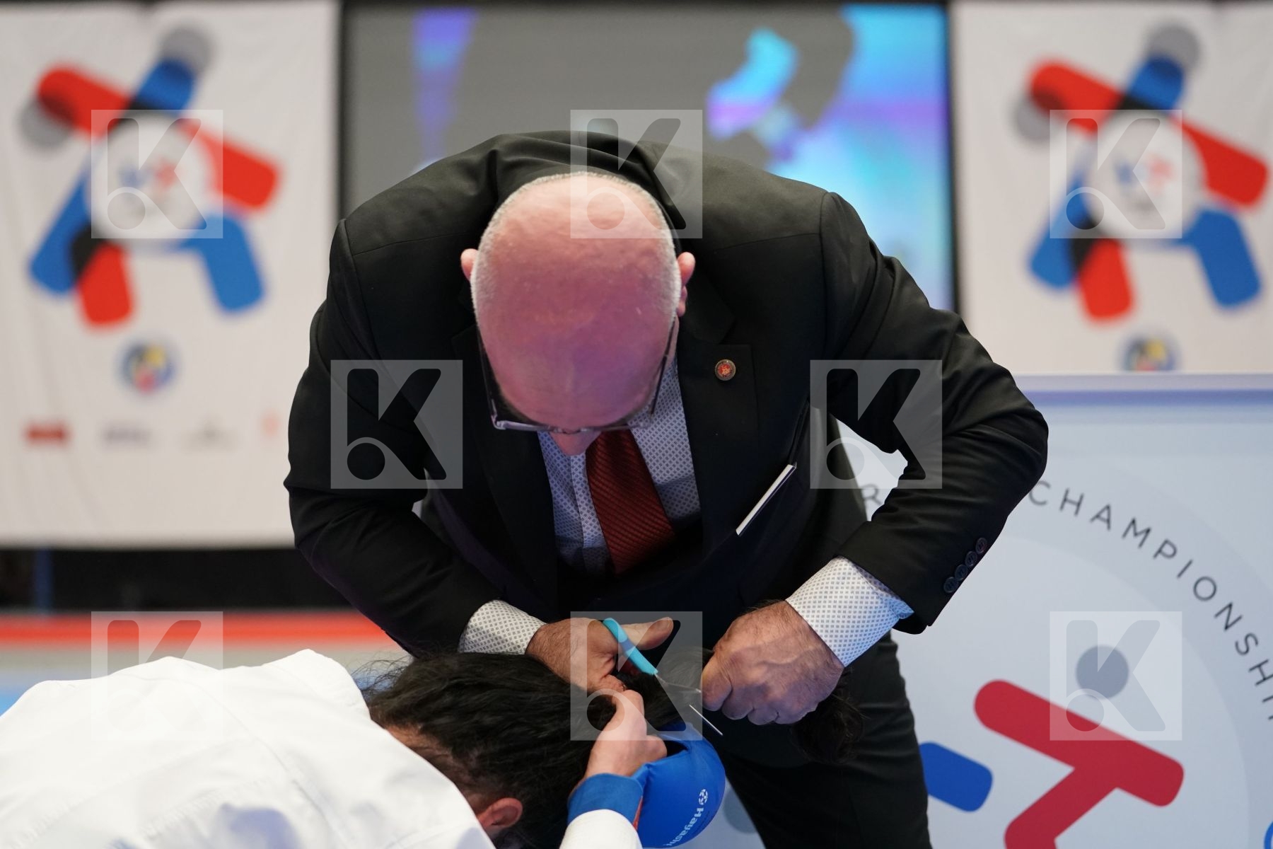 NAIDA VALENTYN (UKRAINE) vs DENIZ MURATCAN (TURKEY) in Under 21 Kumite Male -67 Kg - Final bout