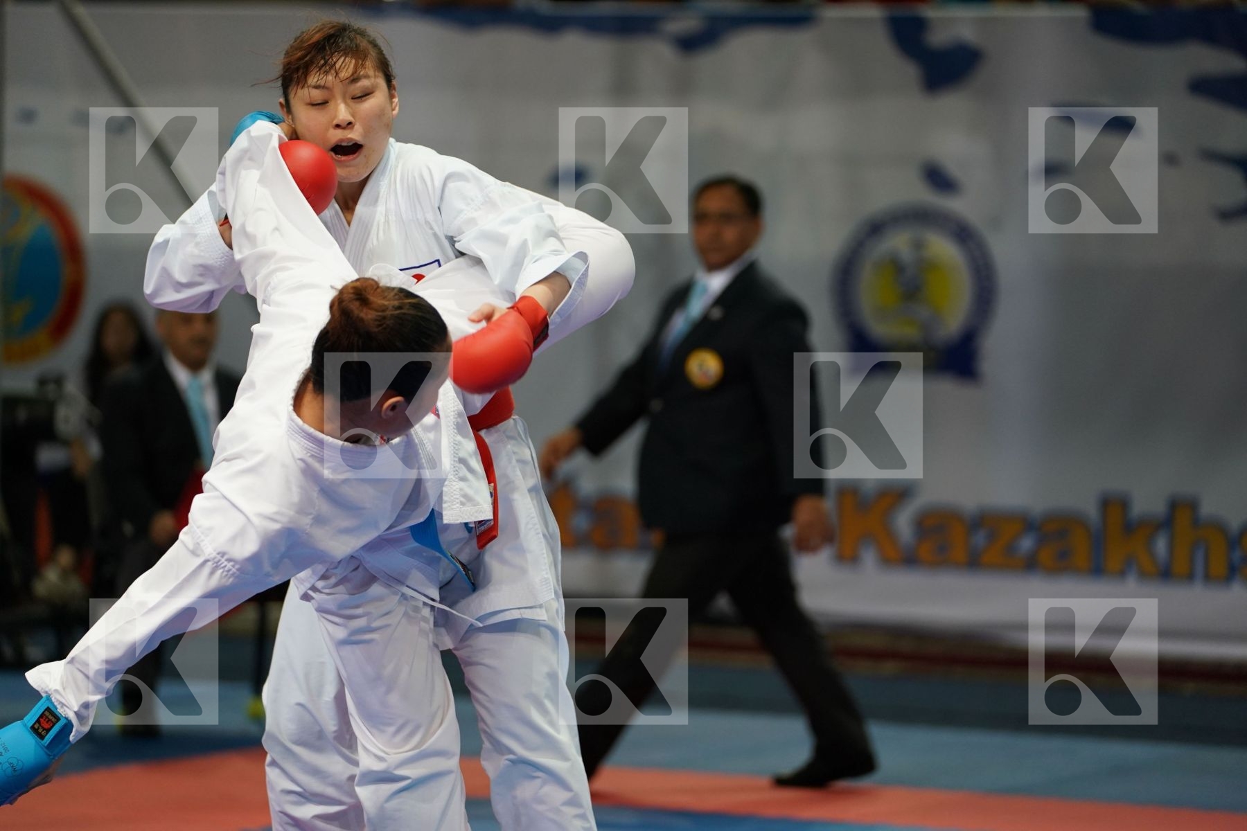 female kumite 68+ kg Japan Thi hong anh Nguyen Uekusa Ayumi Viet