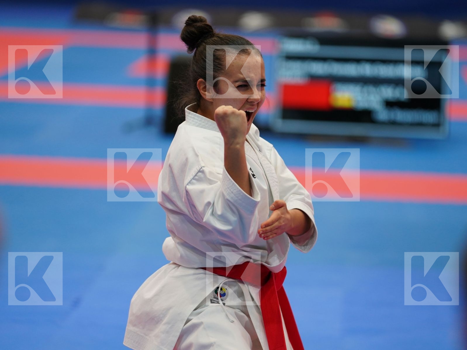 PEREZ ALVEZ AZAHARA (SPAIN) in Cadet Kata Female - Final bout