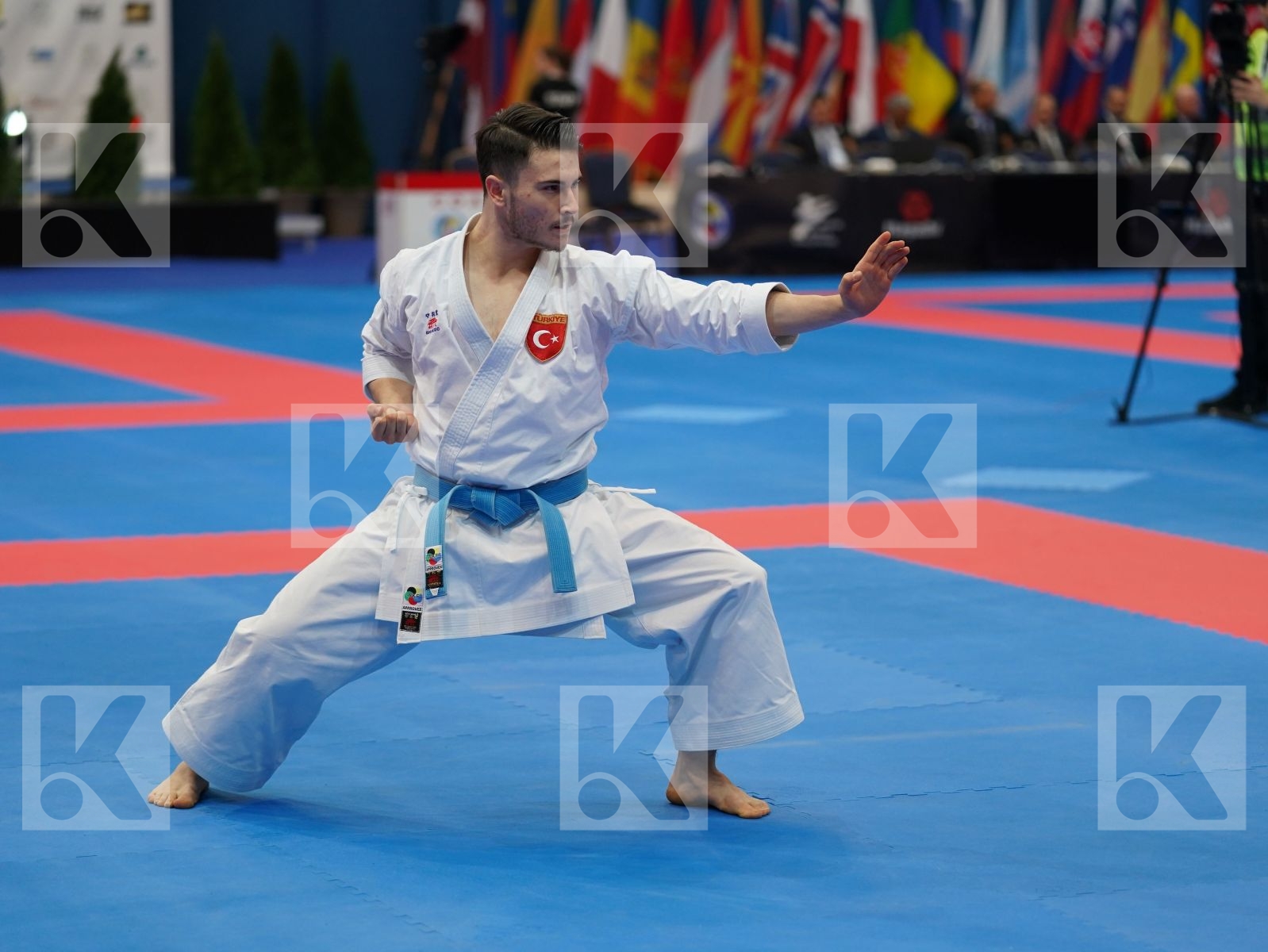 OZDEMIR ENES (TURKEY) in Junior Kata Male - Final bout