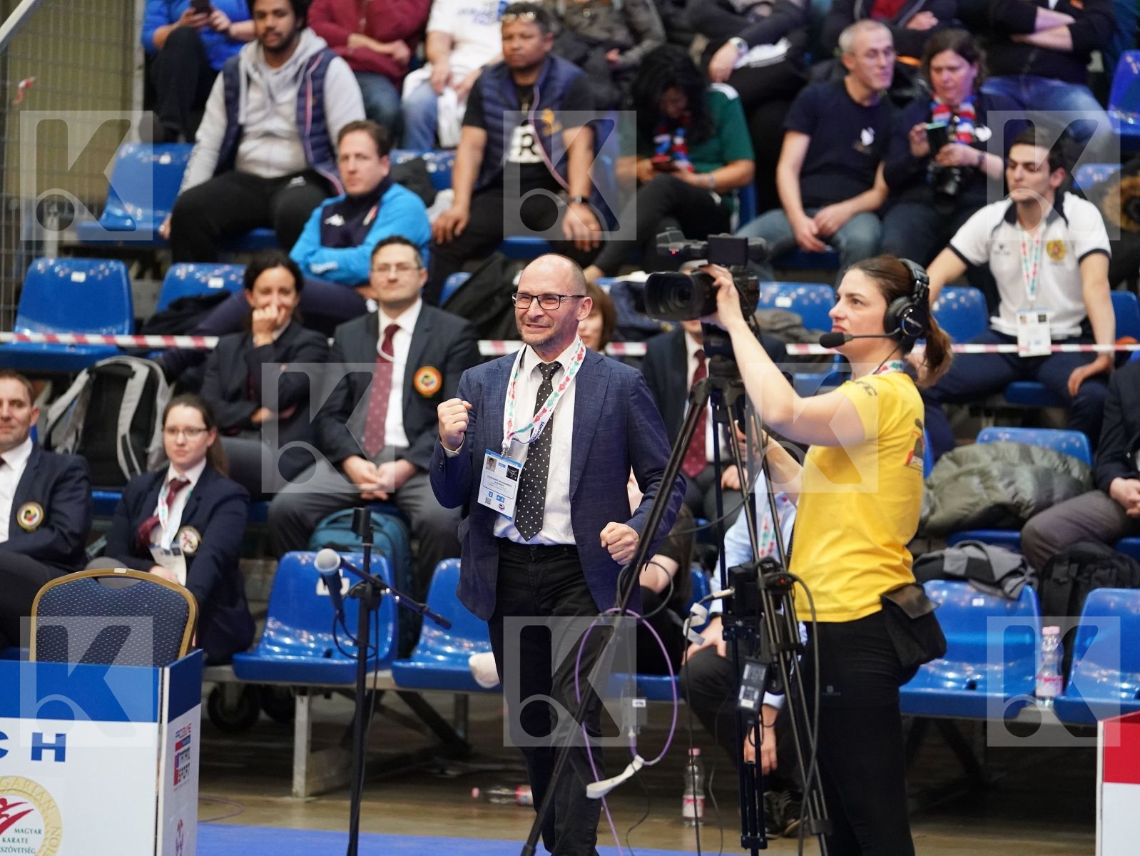GHAZARYAN MHER (ARMENIA) vs OEZDEMIR MUHAMMED (GERMANY) in Cadet Kumite Male -52 Kg - Final bout