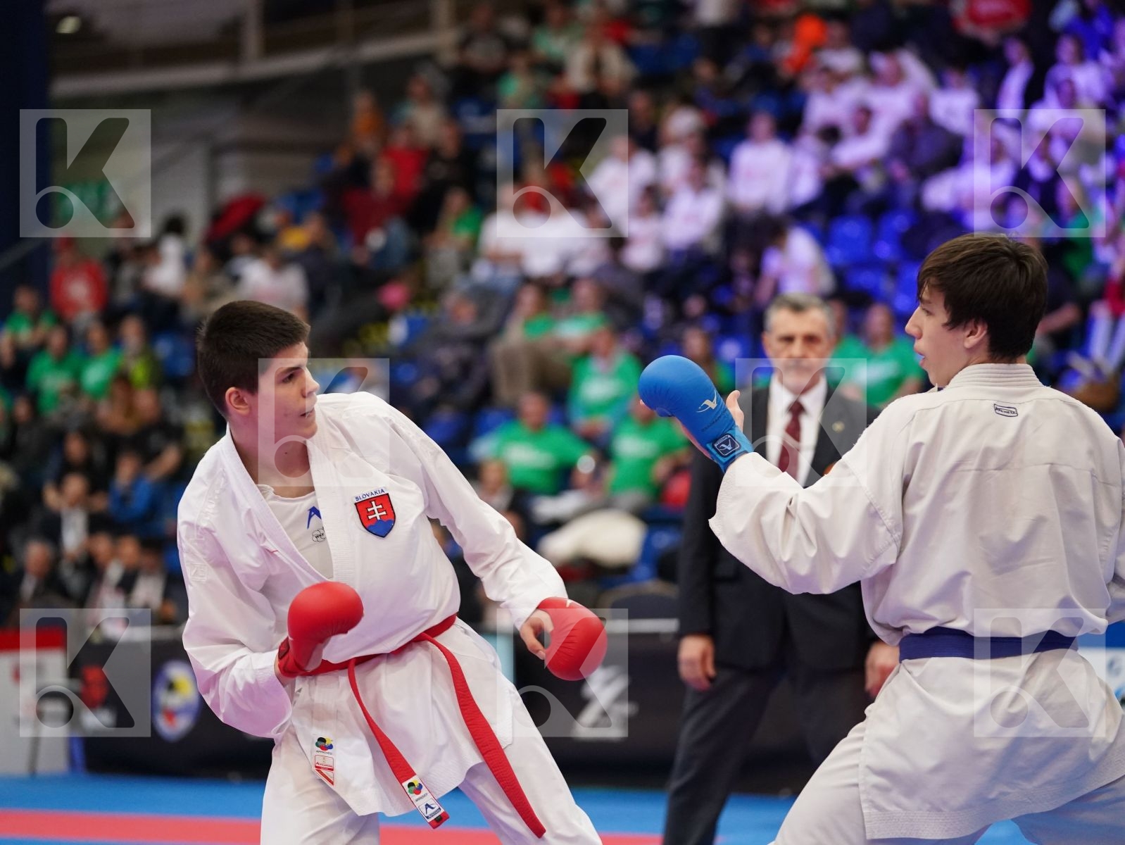 KESELAK DOMINIK (SLOVAKIA) vs GASPARIAN EDUARD (RUSSIAN FEDERATION) in Cadet Kumite Male -70 Kg - Final bout
