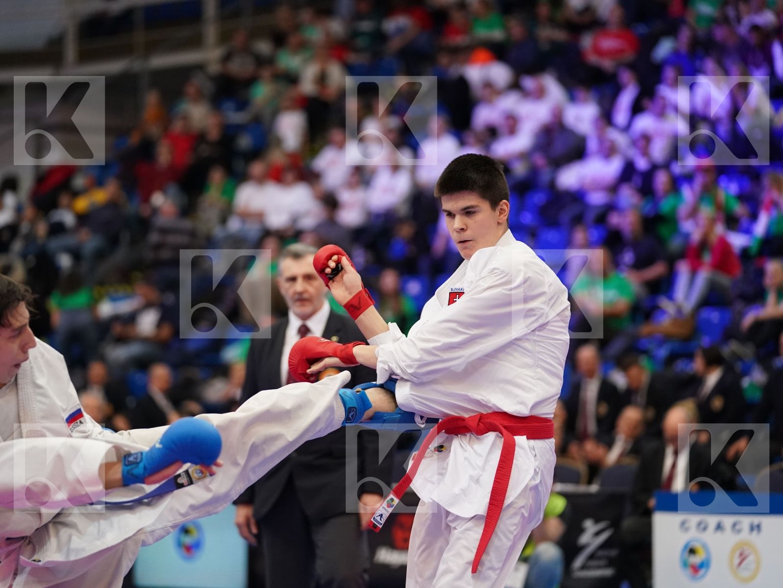 KESELAK DOMINIK (SLOVAKIA) vs GASPARIAN EDUARD (RUSSIAN FEDERATION) in Cadet Kumite Male -70 Kg - Final bout