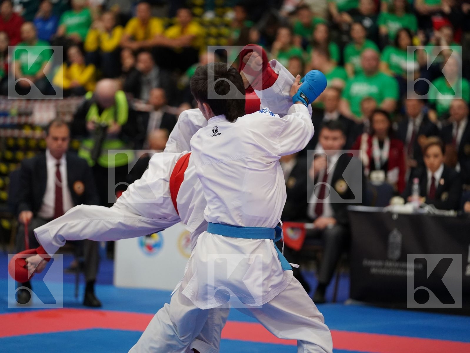 TAMSE NIKLAS (SLOVENIA) vs HUSEYNOV SULTAN (AZERBAIJAN) in Junior Kumite Male -55 Kg - Final bout