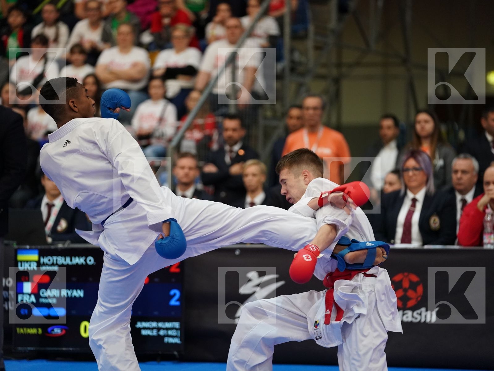 HOTSULIAK OLEKSII (UKRAINE) vs GARI RYAN (FRANCE) in Junior Kumite Male -61 Kg - Final bout