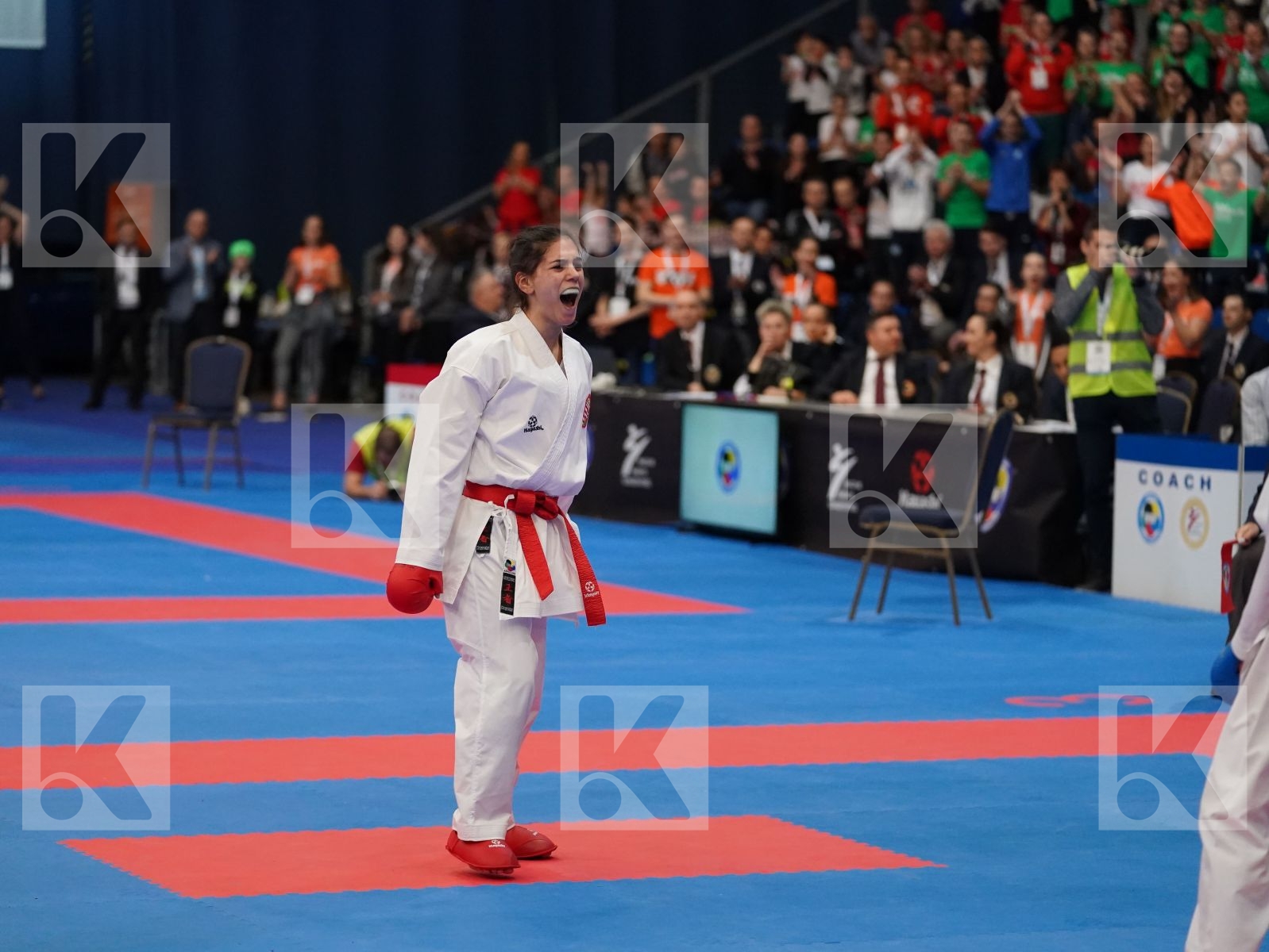 JAKUBOVICS DALMA (HUNGARY) vs BALIK HAZEL (TURKEY) in Junior Kumite Female -48 Kg - Final bout