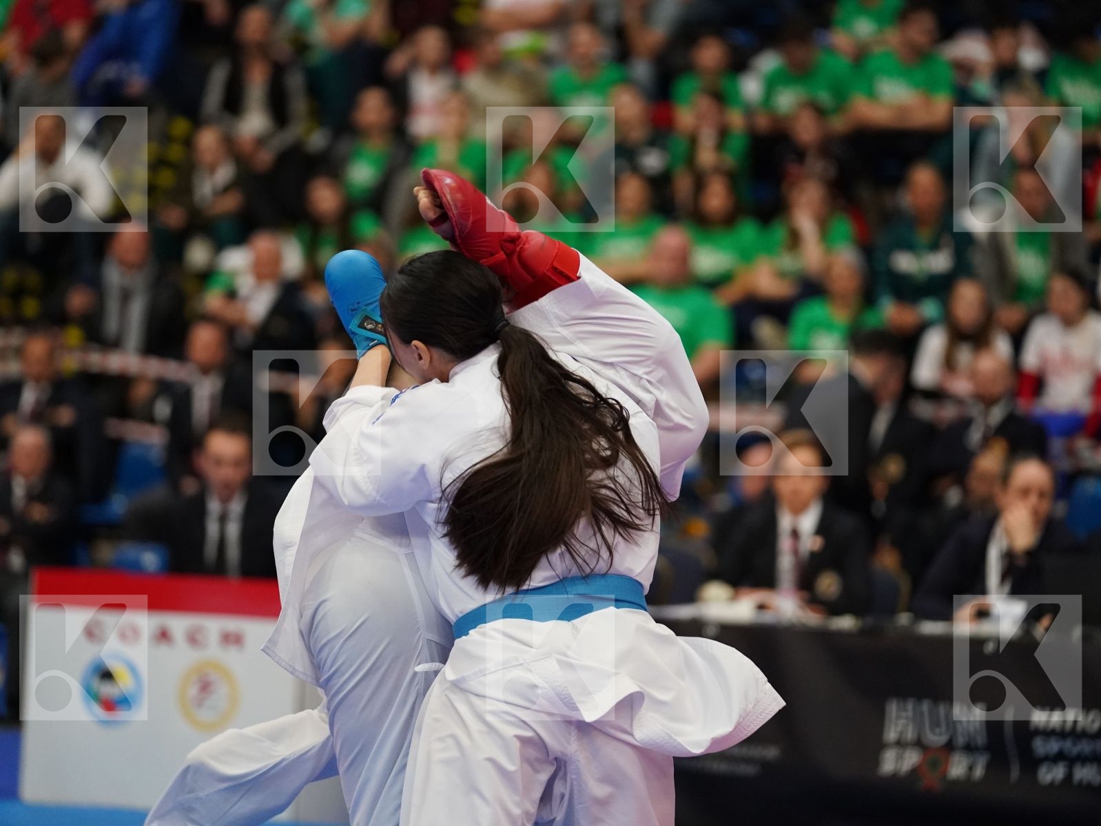 ELISABETH EMMA MARIE (FRANCE) vs RZAZADE AYLA (AZERBAIJAN) in Junior Kumite Female -59 Kg - Final bout