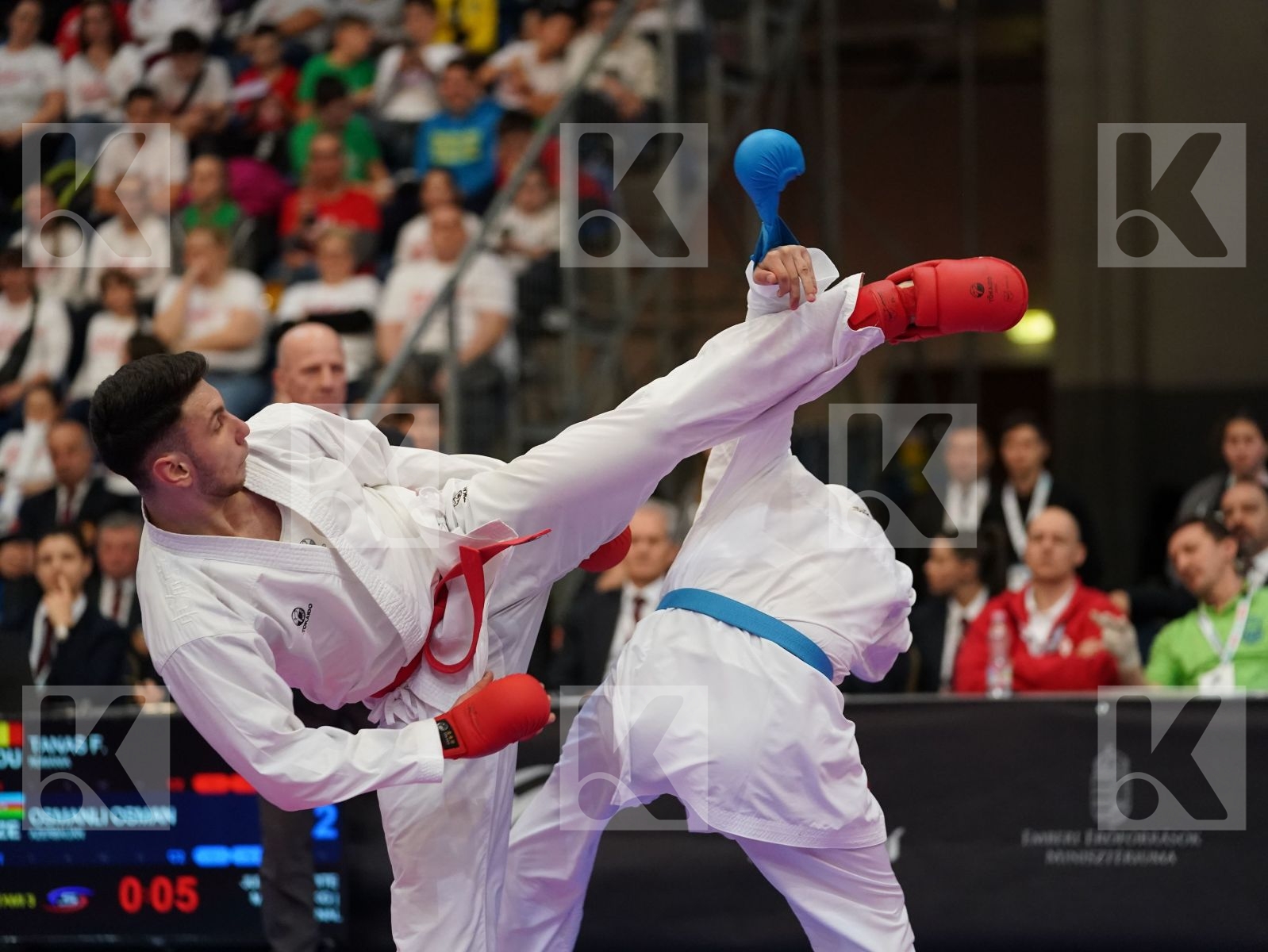 TANAS FLORENTIN (ROMANIA) vs OSMANLI OSMAN (AZERBAIJAN) in Junior Kumite Male 76+ Kg - Final bout