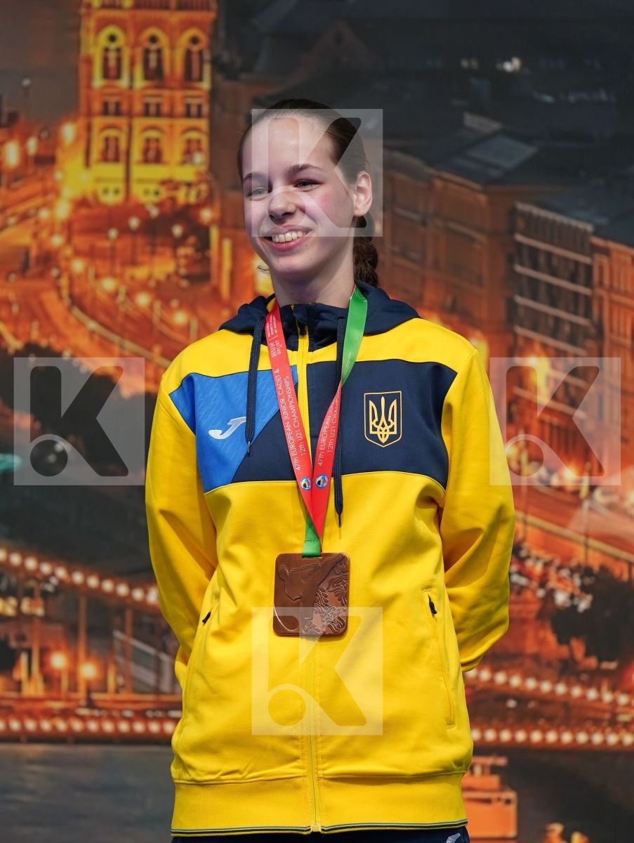 FITAL KORI (SCOTLAND), MARTURANO IRENE (ITALY), LOBATO SANCHEZ IONA (SPAIN), FOHLINSKA VIRA (UKRAINE) in Cadet Kumite Female -54 Kg - Podium ceremony