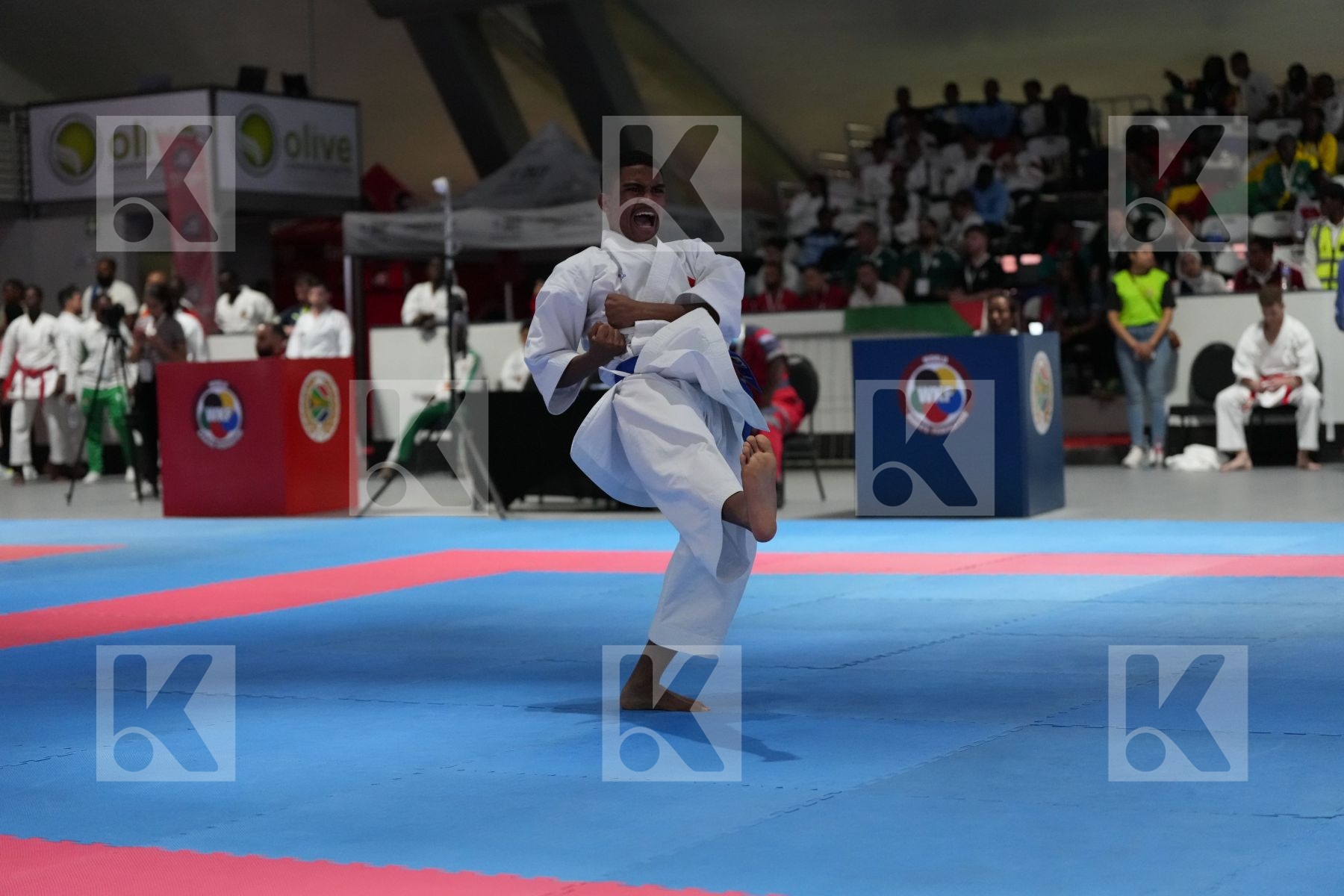 Kata bronze bout featuring ANDRIANAHO MANDA