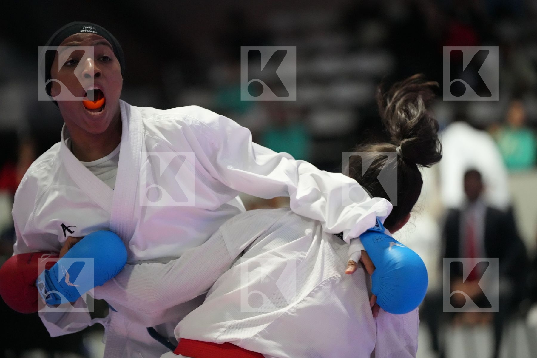 Kumite final bout featuring LOUIZA ABOURICHE & AHLAM YOUSSEF