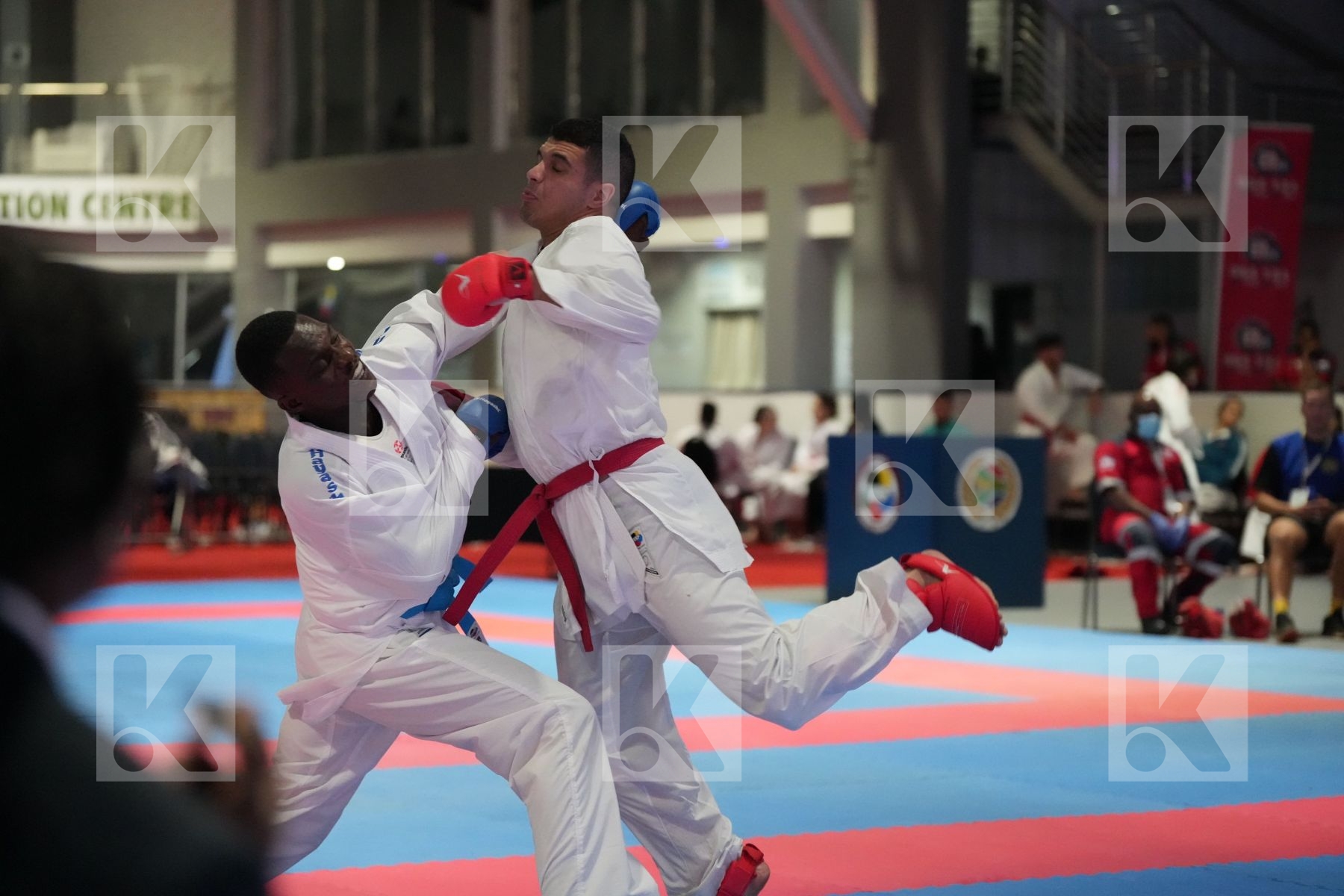 Kumite final bout featuring YOUSSEF BADAWY & TSHIPATA KALALA