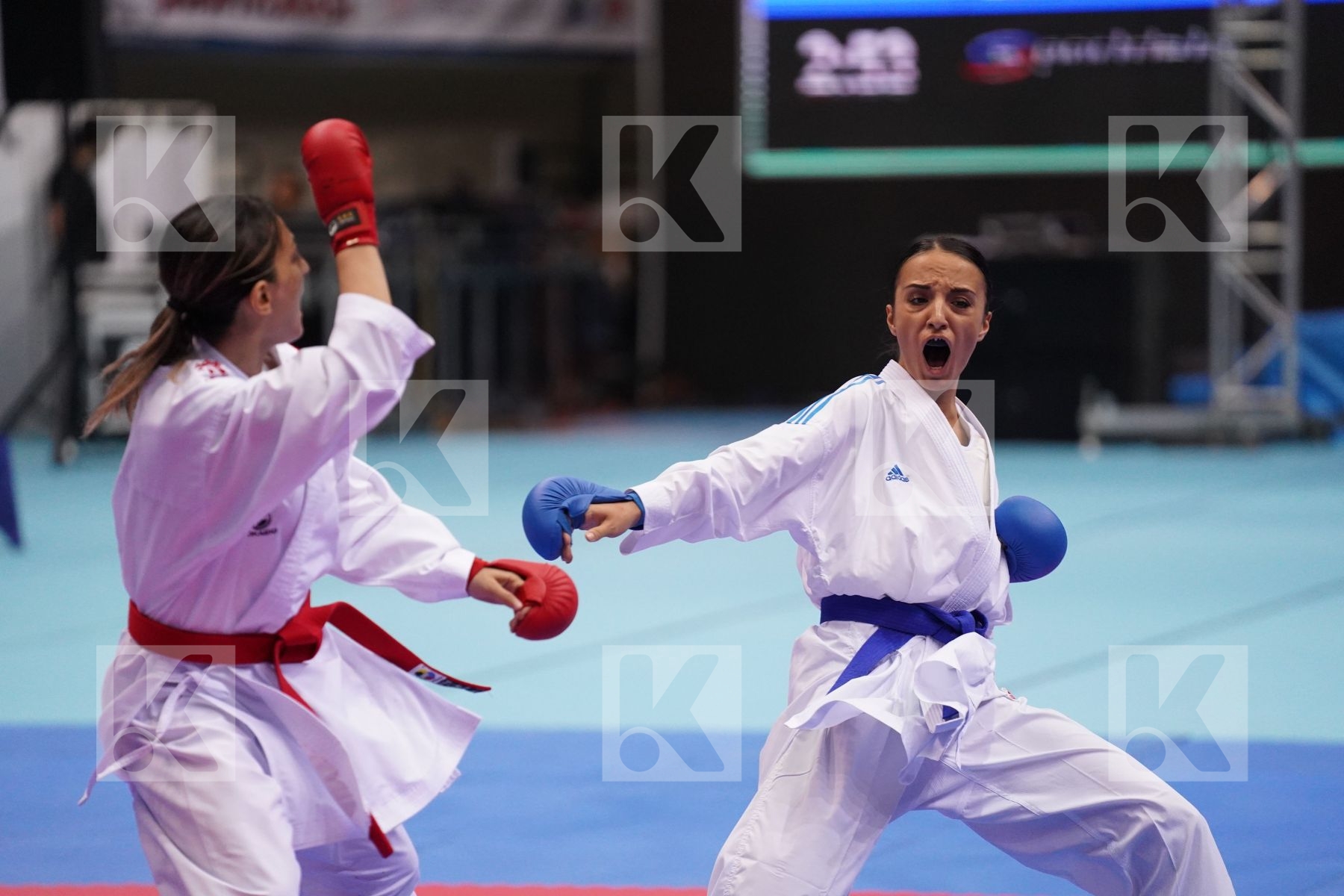 Kumite bronze bout featuring BRUNORI VERONICA	 & SADIGOVA MADINA