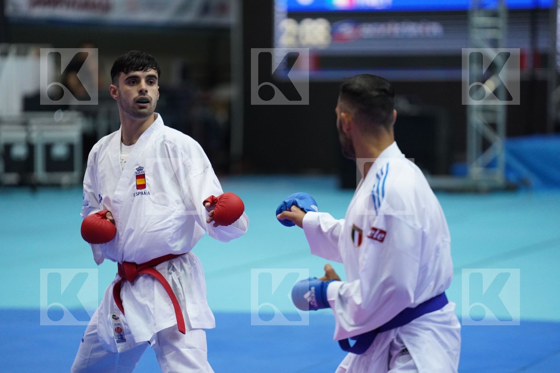 Kumite bronze bout featuring BUSA LUIGI & BARGADOS BERNARDO CARLOS