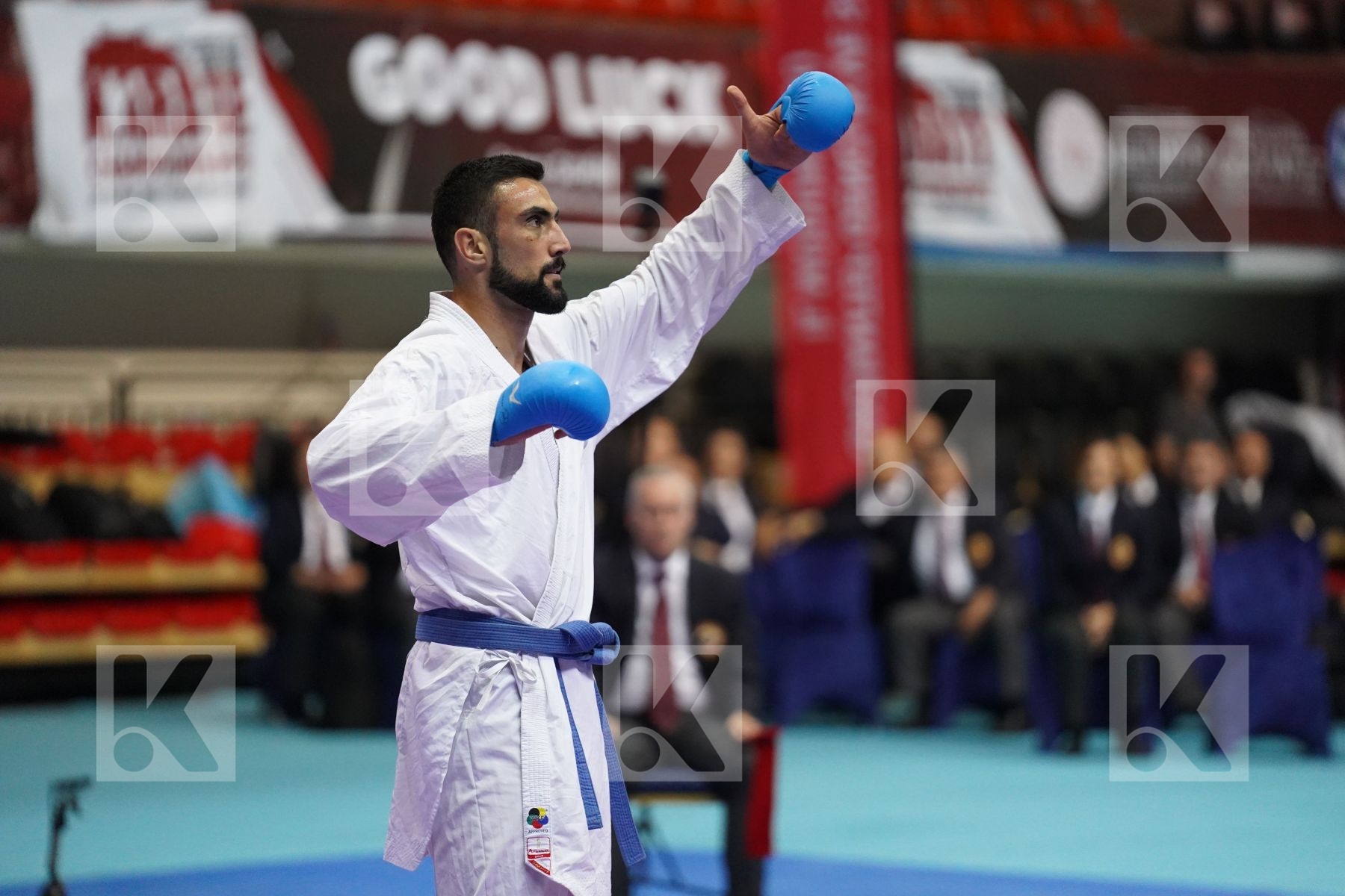 Kumite final bout featuring KVESIC ANDJELO & COSTA LUCA