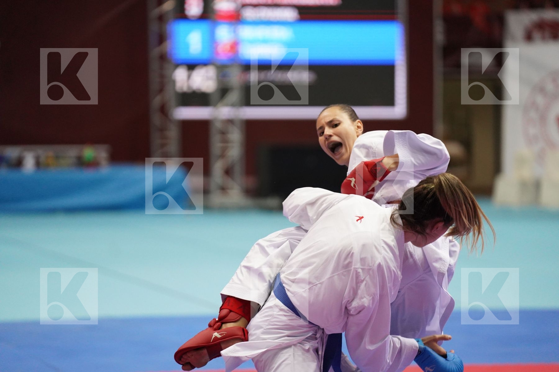 Kumite final bout featuring ELTEMUR EDA & KOPUNOVA MIROSLAVA
