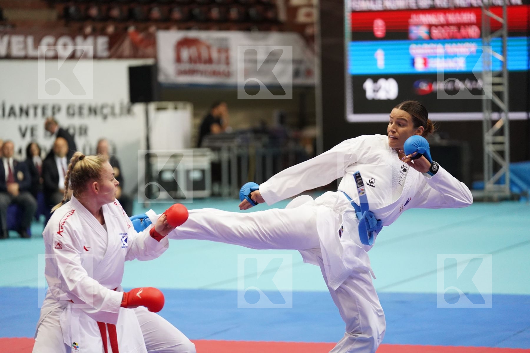 Kumite bronze bout featuring GARCIA NANCY & JUNNER NIAMH