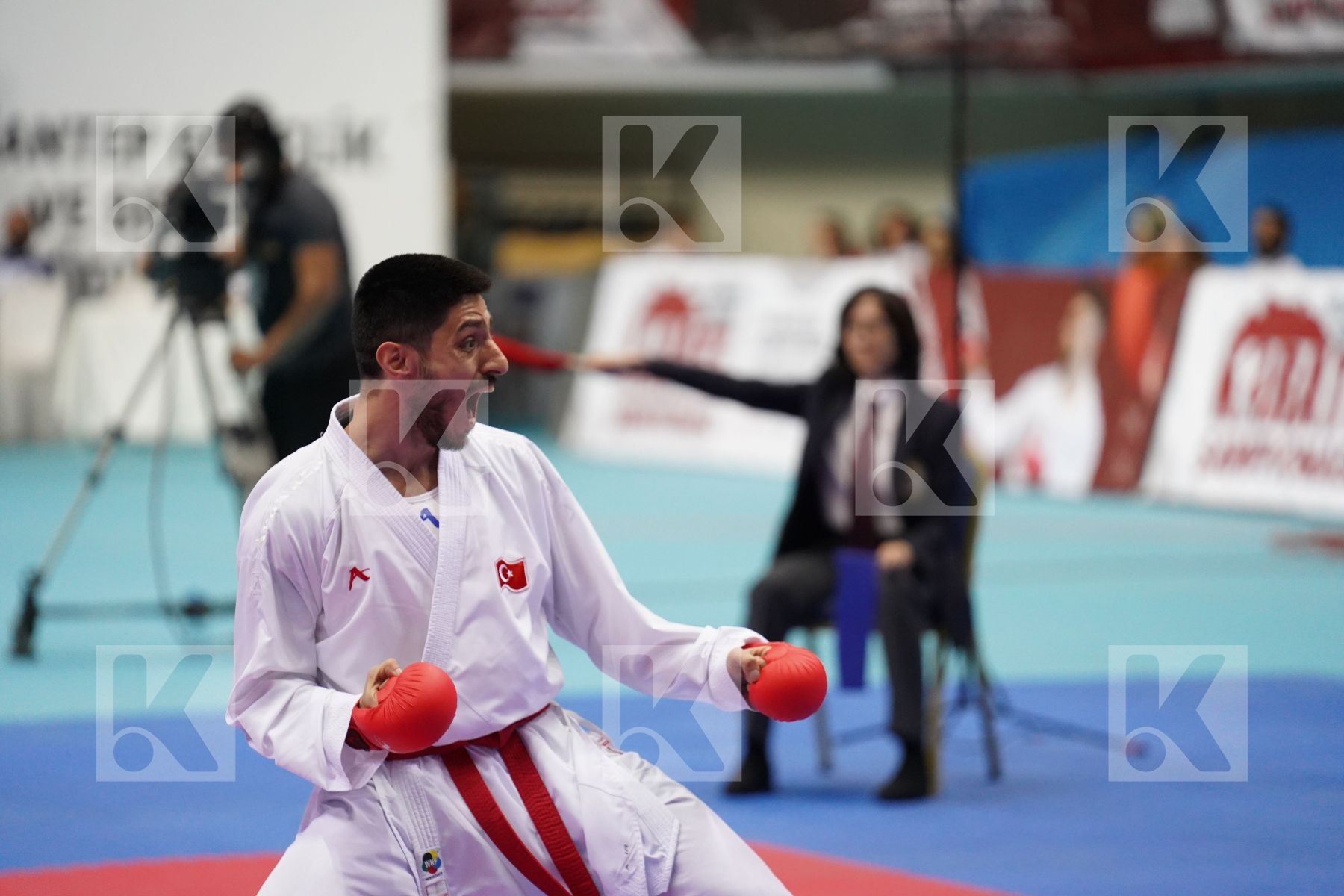 Kumite final bout featuring ELTEMUR ERMAN & WILKINS BRANDON BRIAN