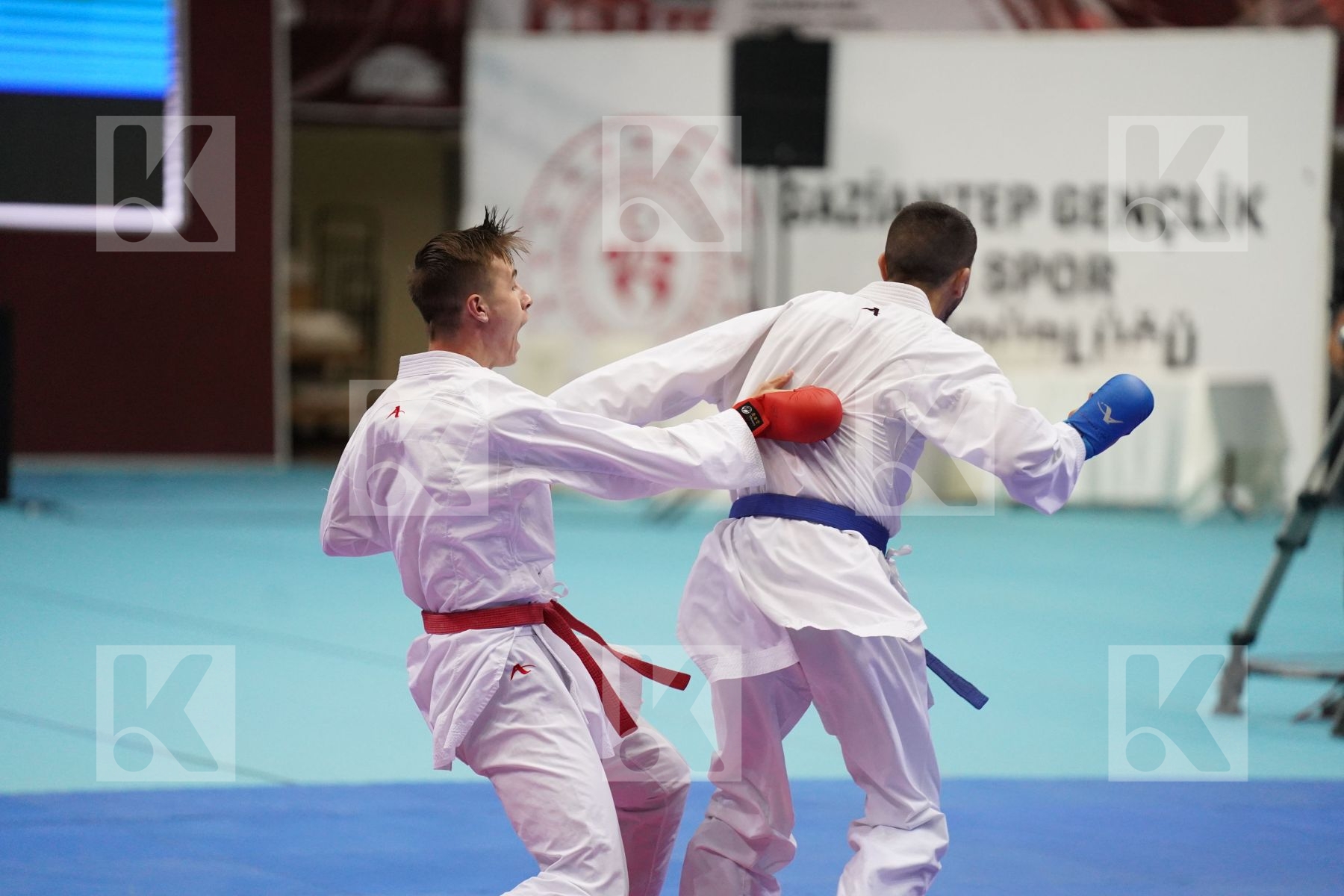 Kumite bronze bout featuring IMRICH DOMINIK & GEHTBARG RONEN