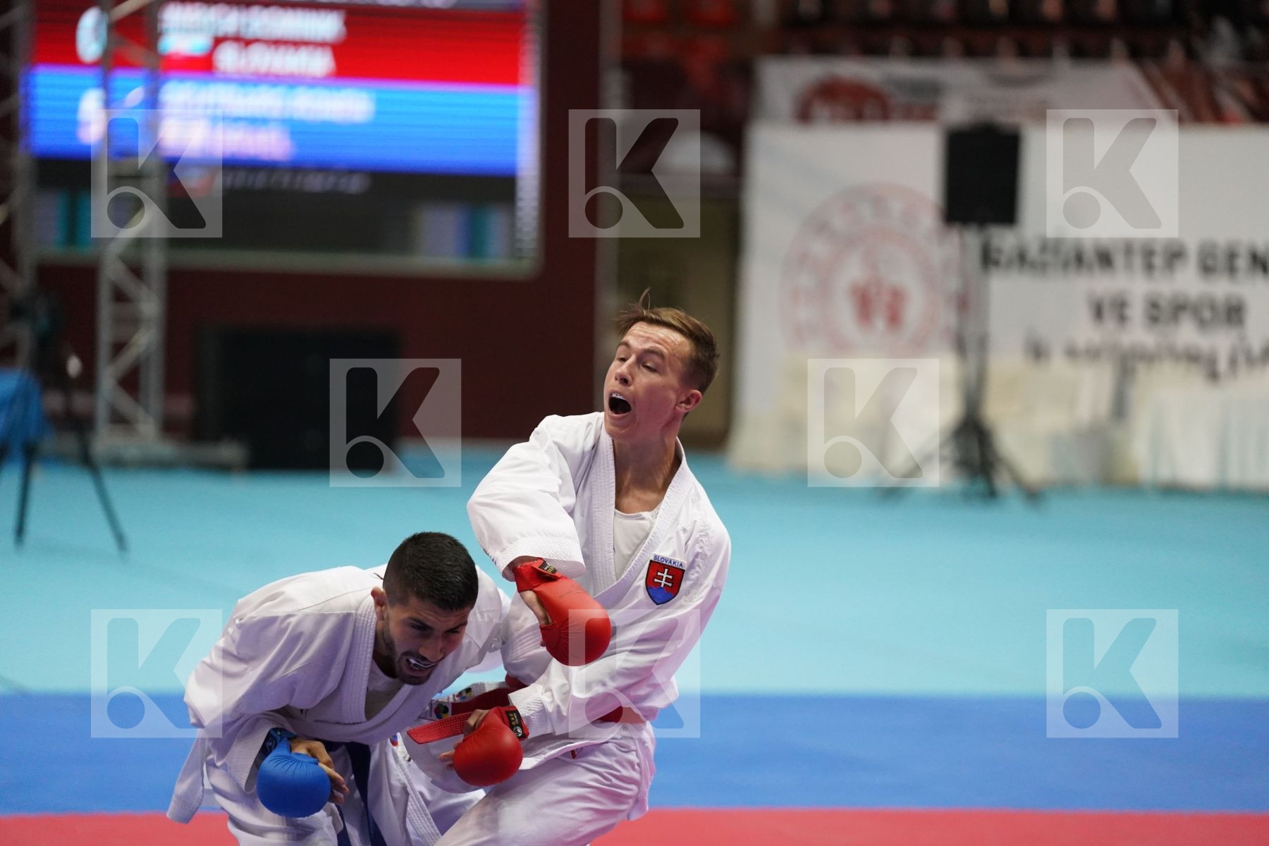 Kumite bronze bout featuring IMRICH DOMINIK & GEHTBARG RONEN