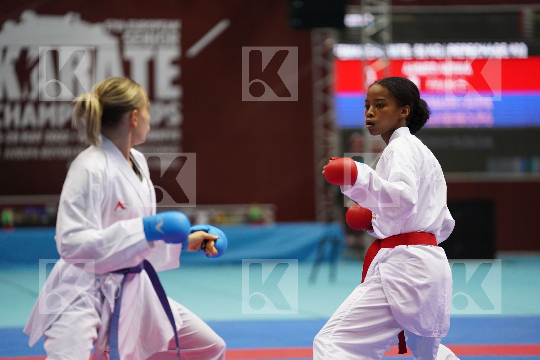 Kumite bronze bout featuring AHMED NISWA & HOFFMANN LAURA