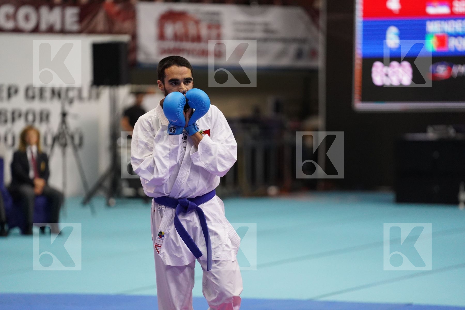 Kumite bronze bout featuring JOKSIC STEFAN & MENDES JOAQUIM