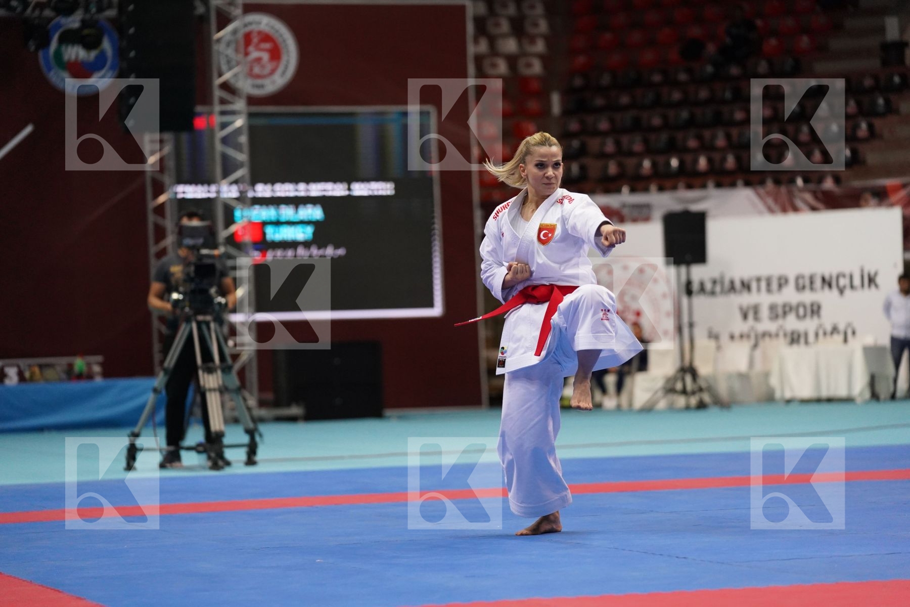 Kata final bout featuring BOZAN DILARA