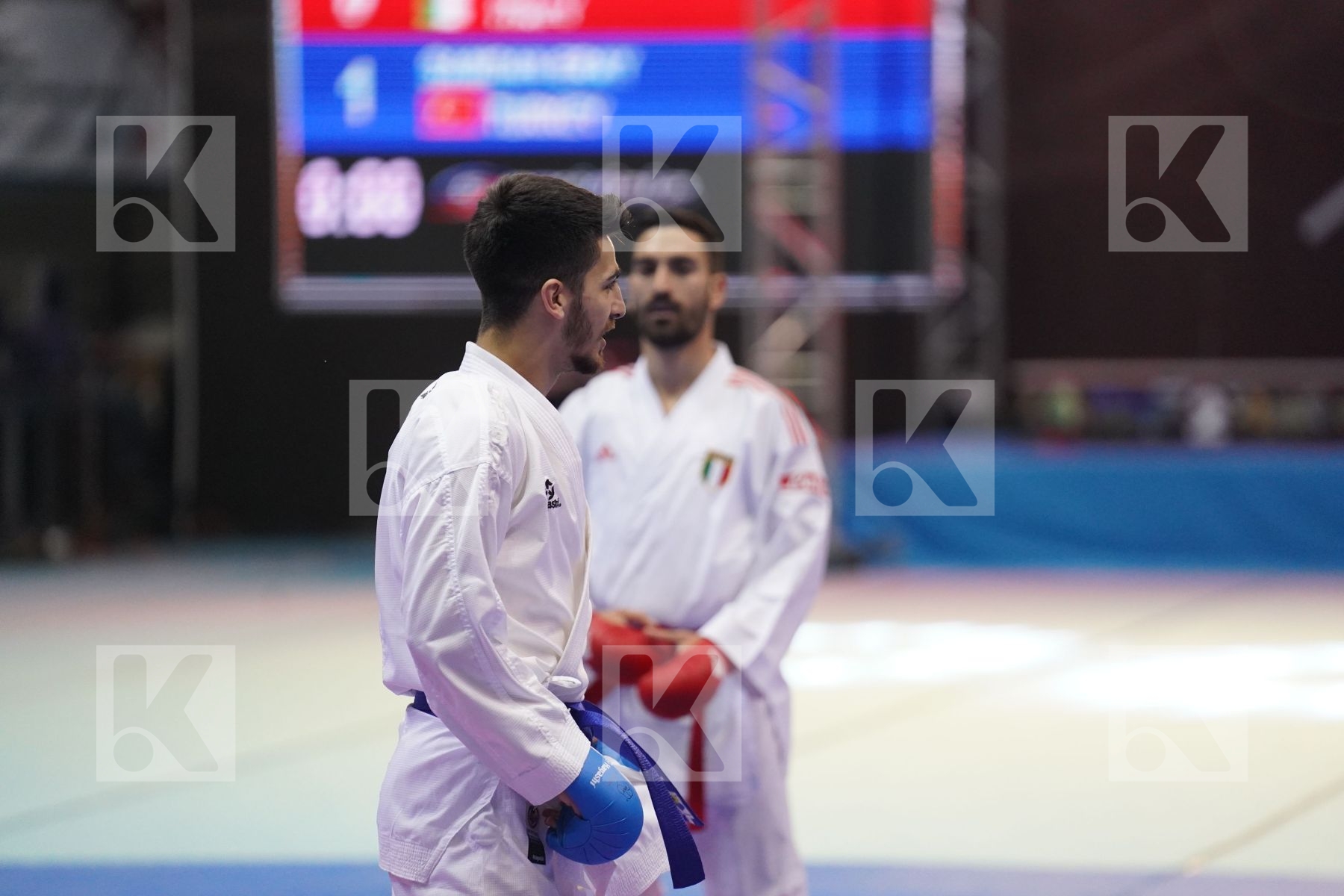 Kumite final bout featuring CRESCENZO ANGELO & SAMDAN ERAY