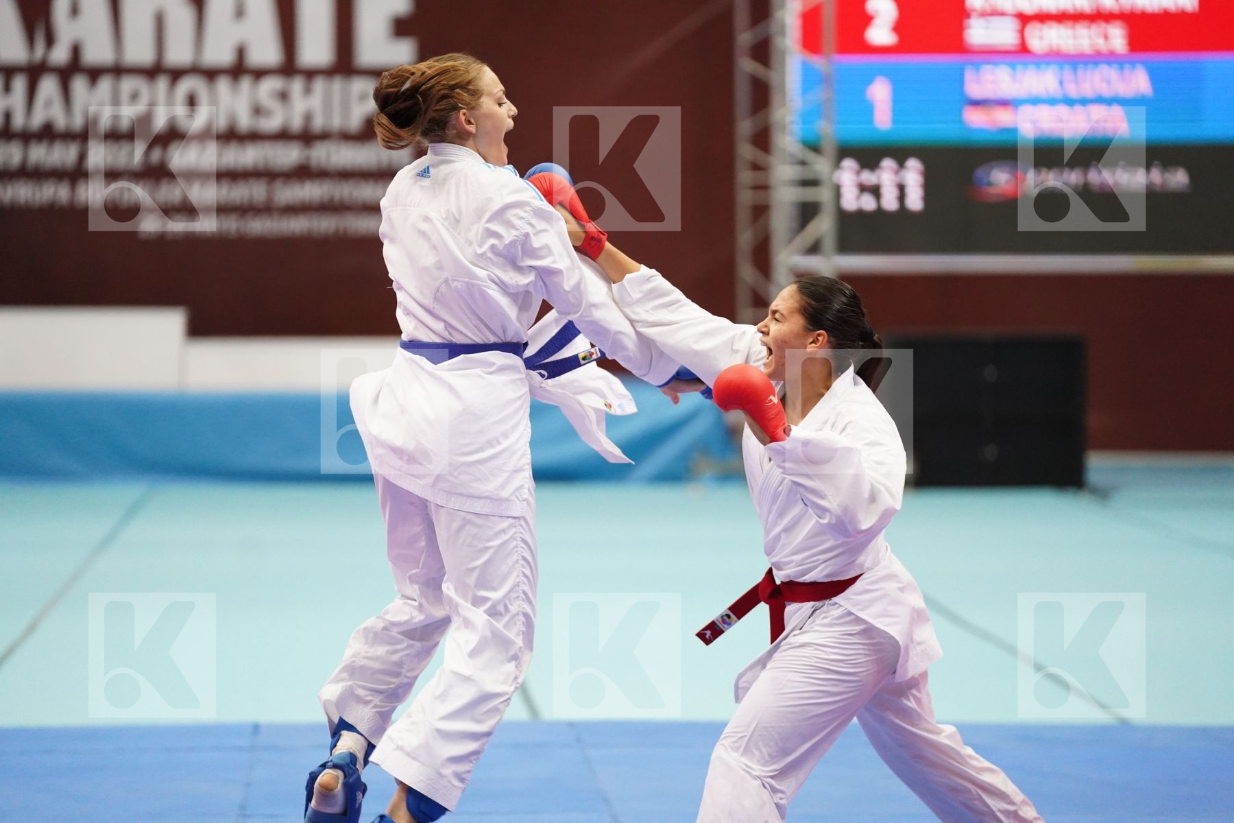 Kumite bronze bout featuring KYDONAKI KYRIAKI & LESJAK LUCIJA