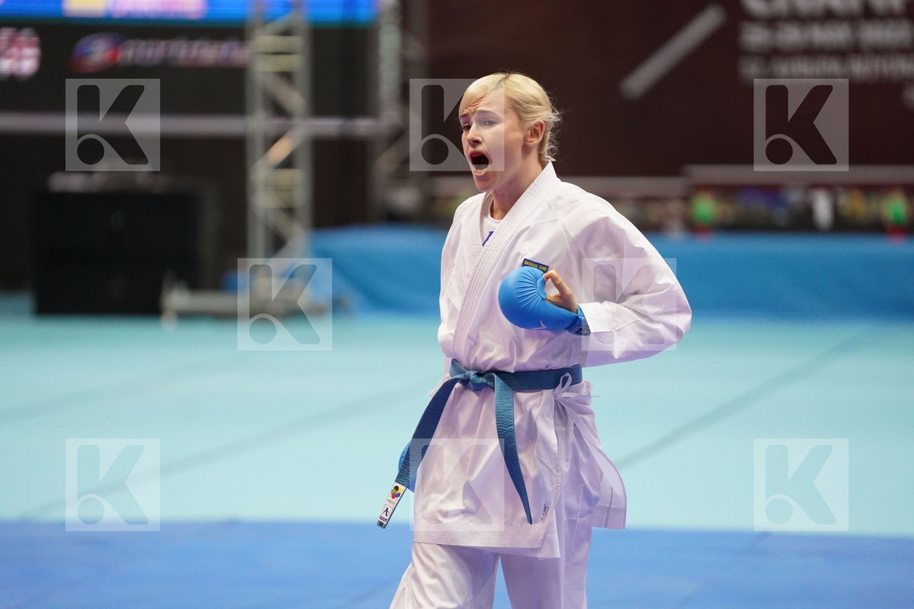 Kumite bronze bout featuring SEROGINA ANITA & SNEL LYNN