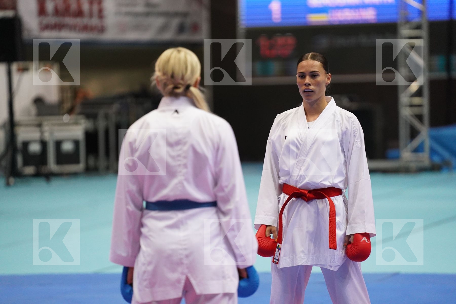 Kumite bronze bout featuring SEROGINA ANITA & SNEL LYNN