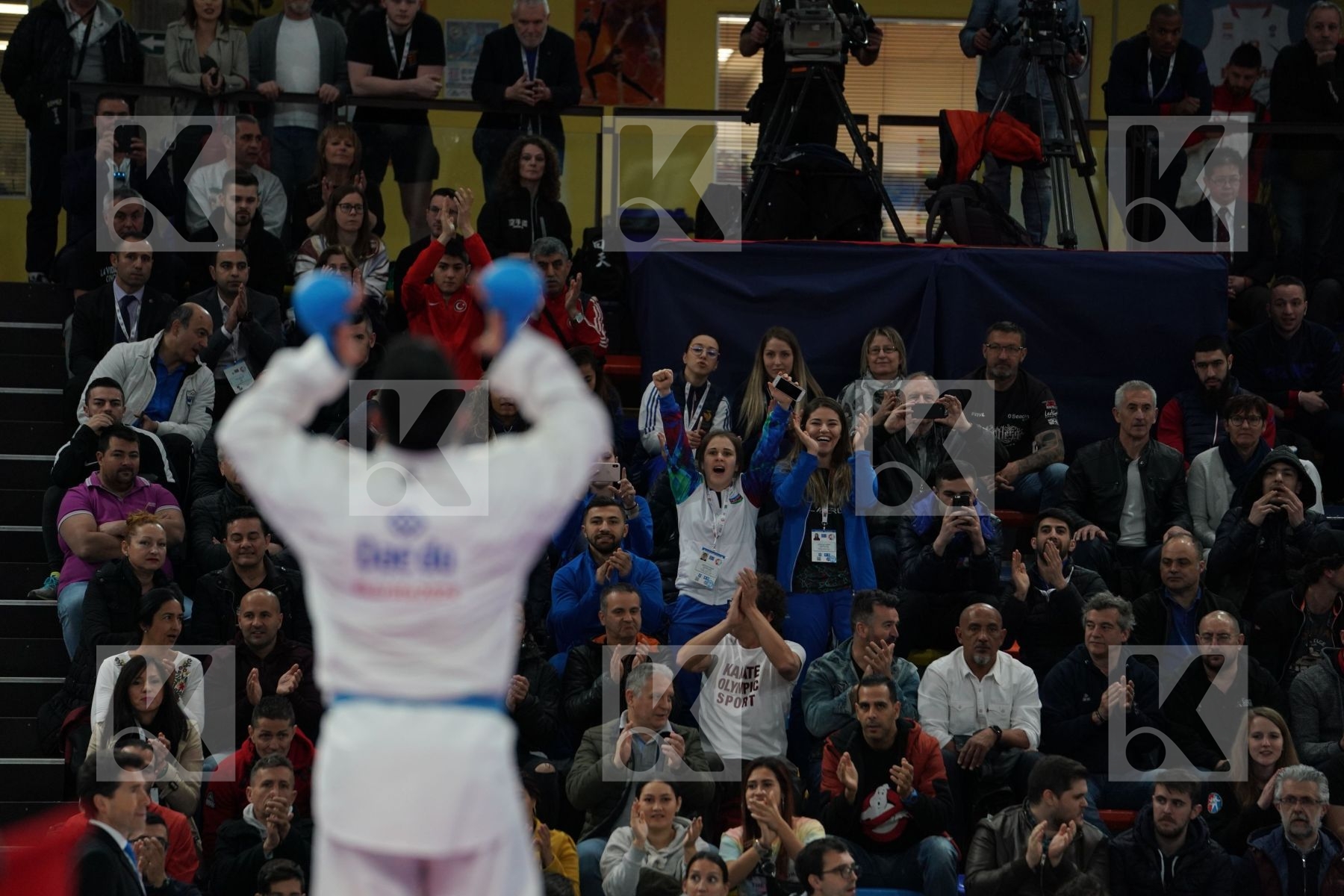 TALIBOV RYZVAN (UKRAINE) vs GURBANLI ASIMAN (AZERBAIJAN) in Senior Kumite 84+ Kg - Bronze bout