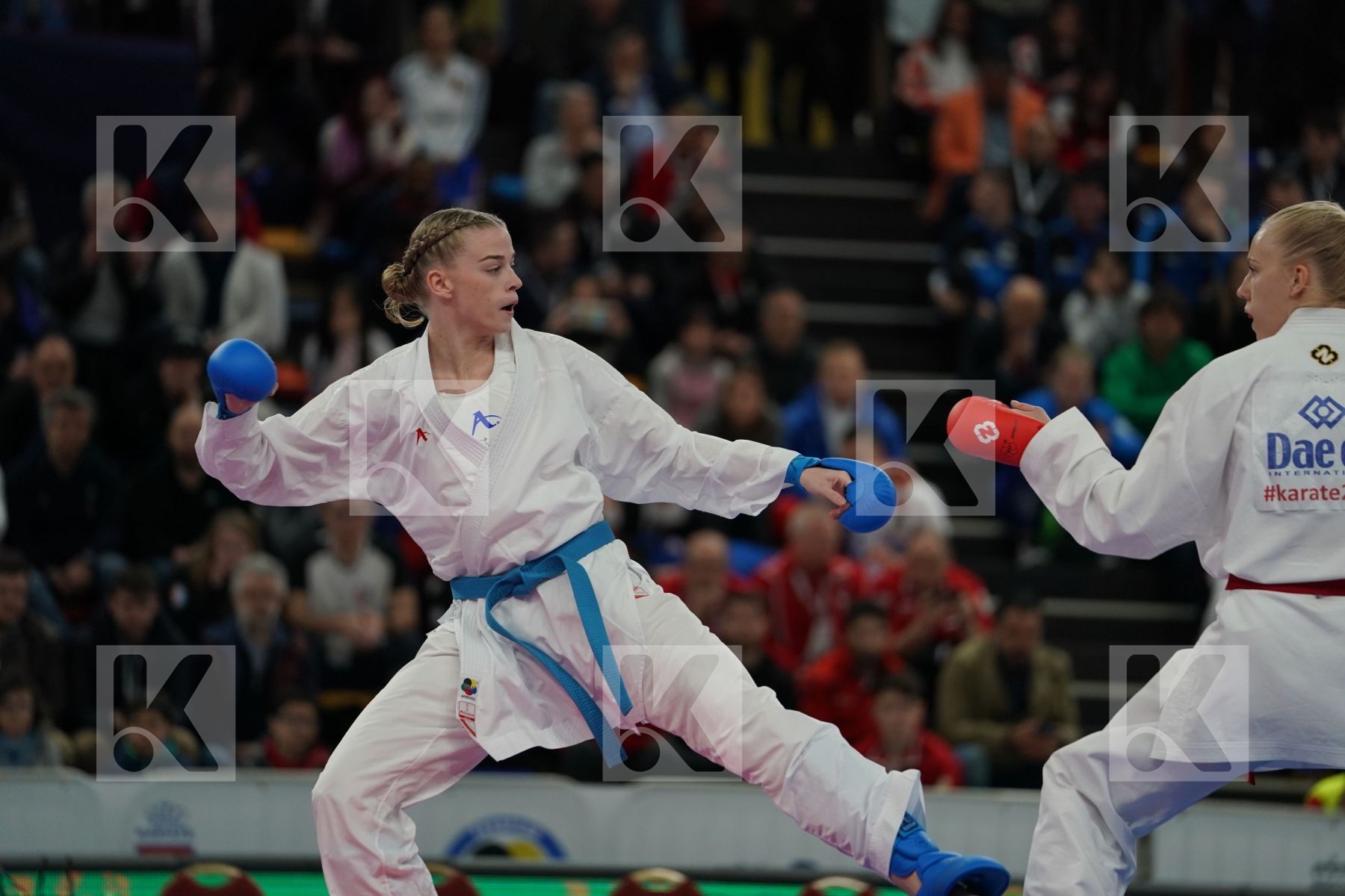 PEDERSEN KATRINE (DENMARK) vs WOLD SHERILYN (NEDERLANDS) in Senior Kumite -68 Kg - Bronze bout