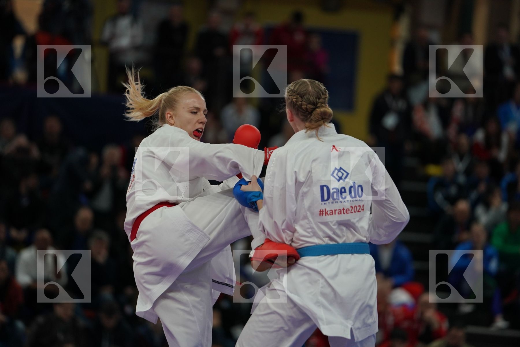 PEDERSEN KATRINE (DENMARK) vs WOLD SHERILYN (NEDERLANDS) in Senior Kumite -68 Kg - Bronze bout